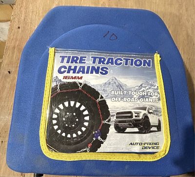 TIRE TRACTION CHAIN. .