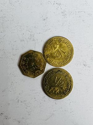 CALIFORNIA GOLD COLLECTABLE. 1.62g GOLD