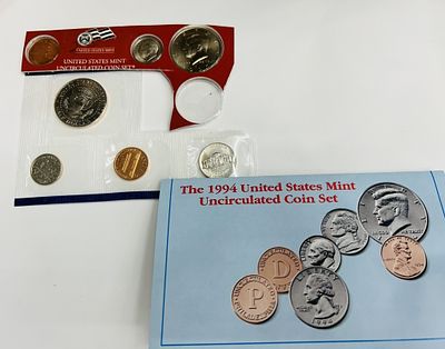 1994 UNCIRCULATED MINT SET D AND P 2001 MINT SET P 2007 MINT SET D ONLY HAD PENNY, DIME AND 