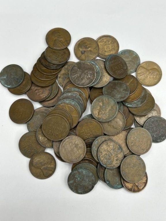 Lot 791: LARGE LOT OF WHEAT PENNIES
