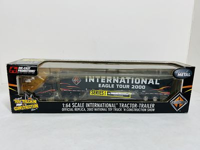 1/64 INTERNATIONAL EAGLE TOUR TRACTOR TRAILER. DIECAST 2002 NATIONAL TOY TRUCK 'N CONSTRUCTION 