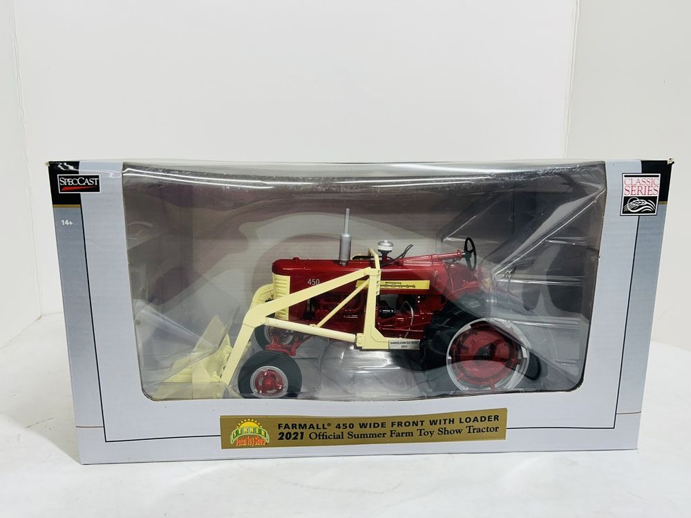 Lot 153: SPECCAST 1/16 FARMALL 450 WF WITH LOADER