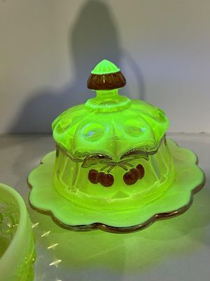 MOSSER CHERRY AND CABLE BUTTER DISH. GLOWS, ALSO INCLUDES URANIUM SALT DISH