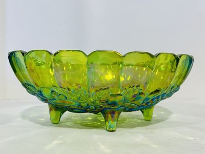 INDIANA GREEN CARNIVAL GLASS FOOTED FRUIT BOWL. HARVEST GRAPE PATTERN