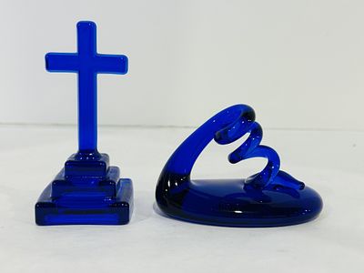 MOSSER COBALT CROSS AND PEN HOLDER. .