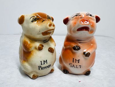 Vintage Ceramic Pig Salt and Pepper Shakers. A pair of vintage novelty ceramic salt and pepper 
