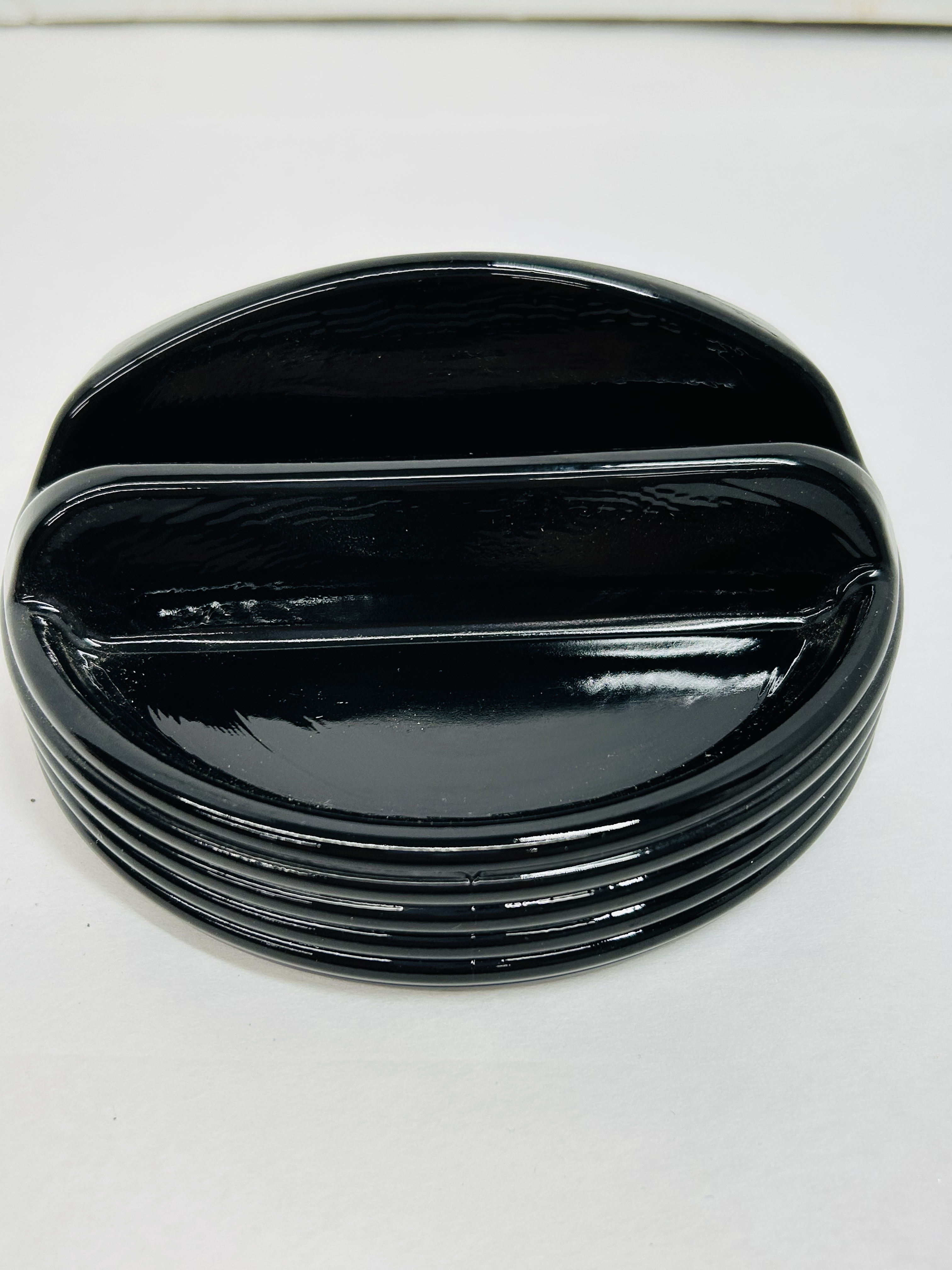 MOSSER BLACK PHONE HOLDER