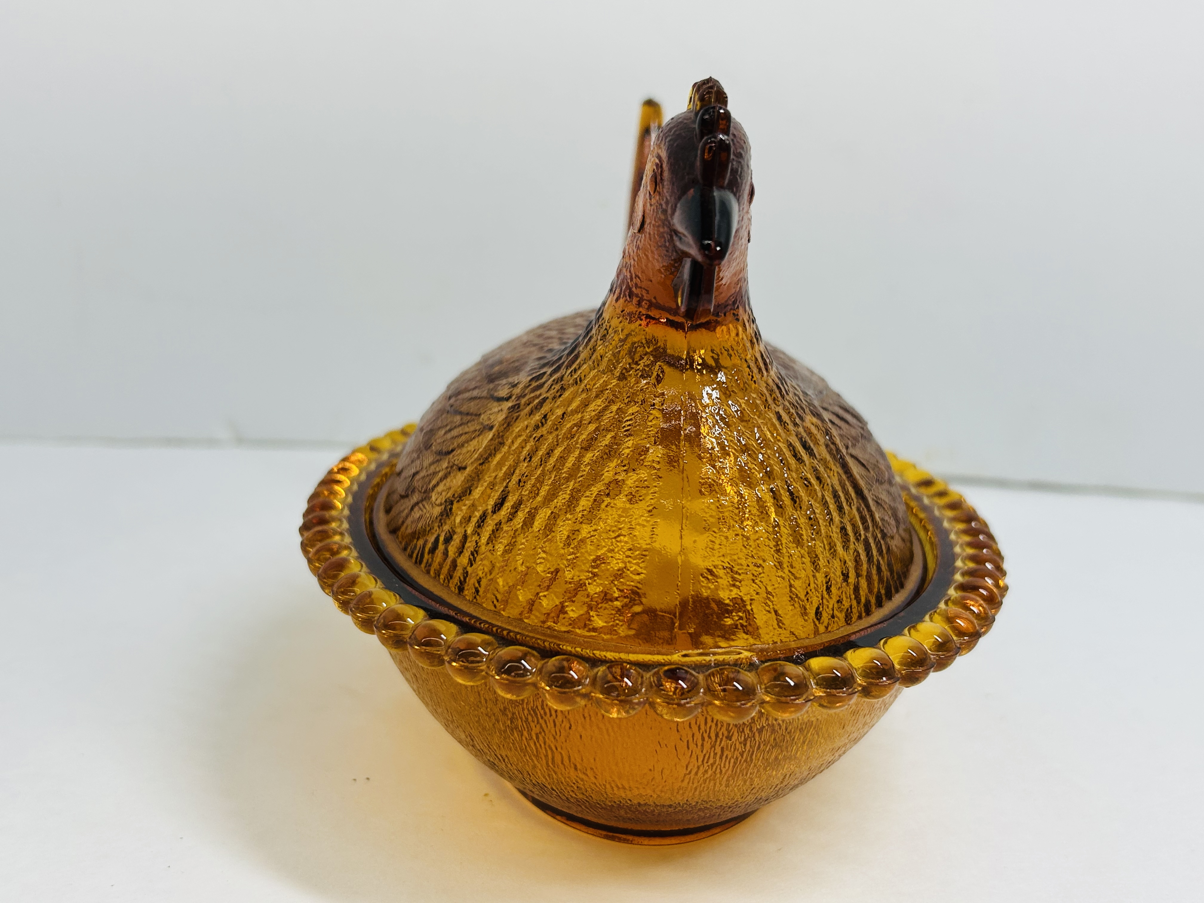 INDIANA AMBER GLASS HEN
