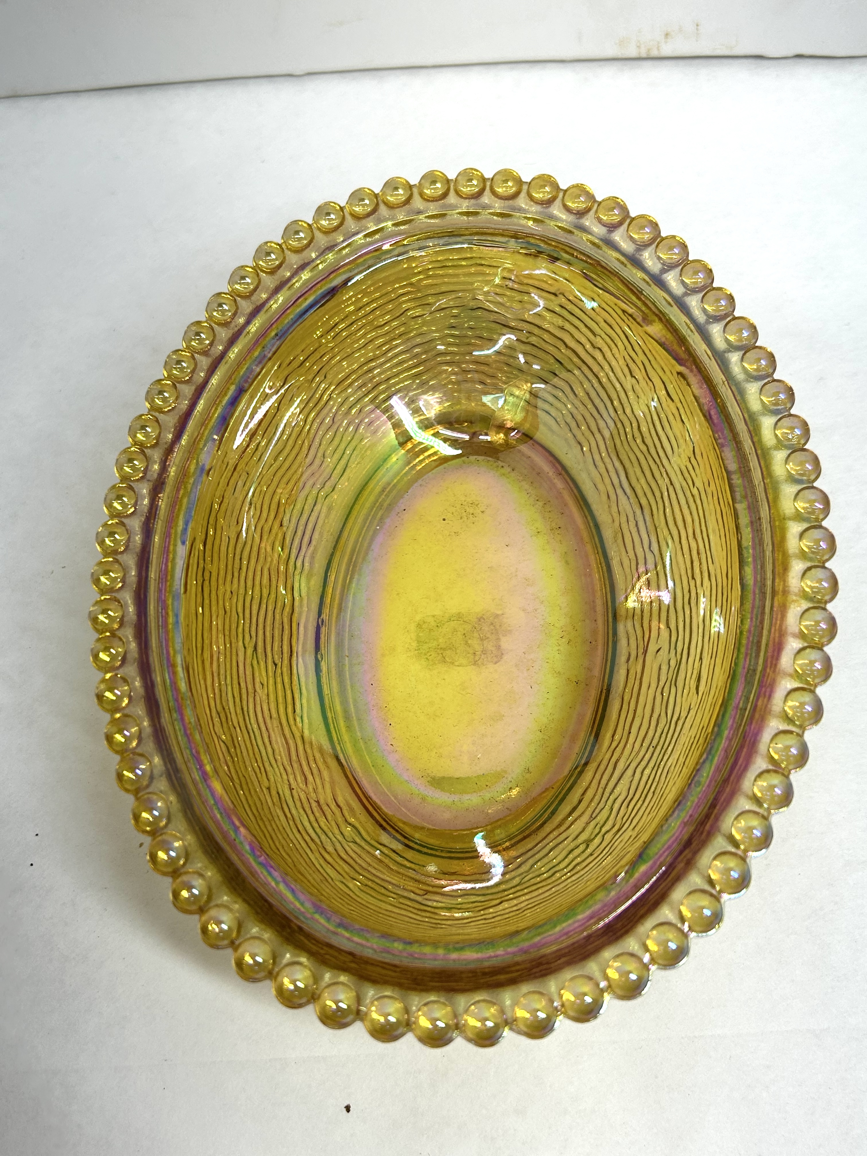 MARIGOLD IRIDESCENT GLASS HEN ON NEST DISH