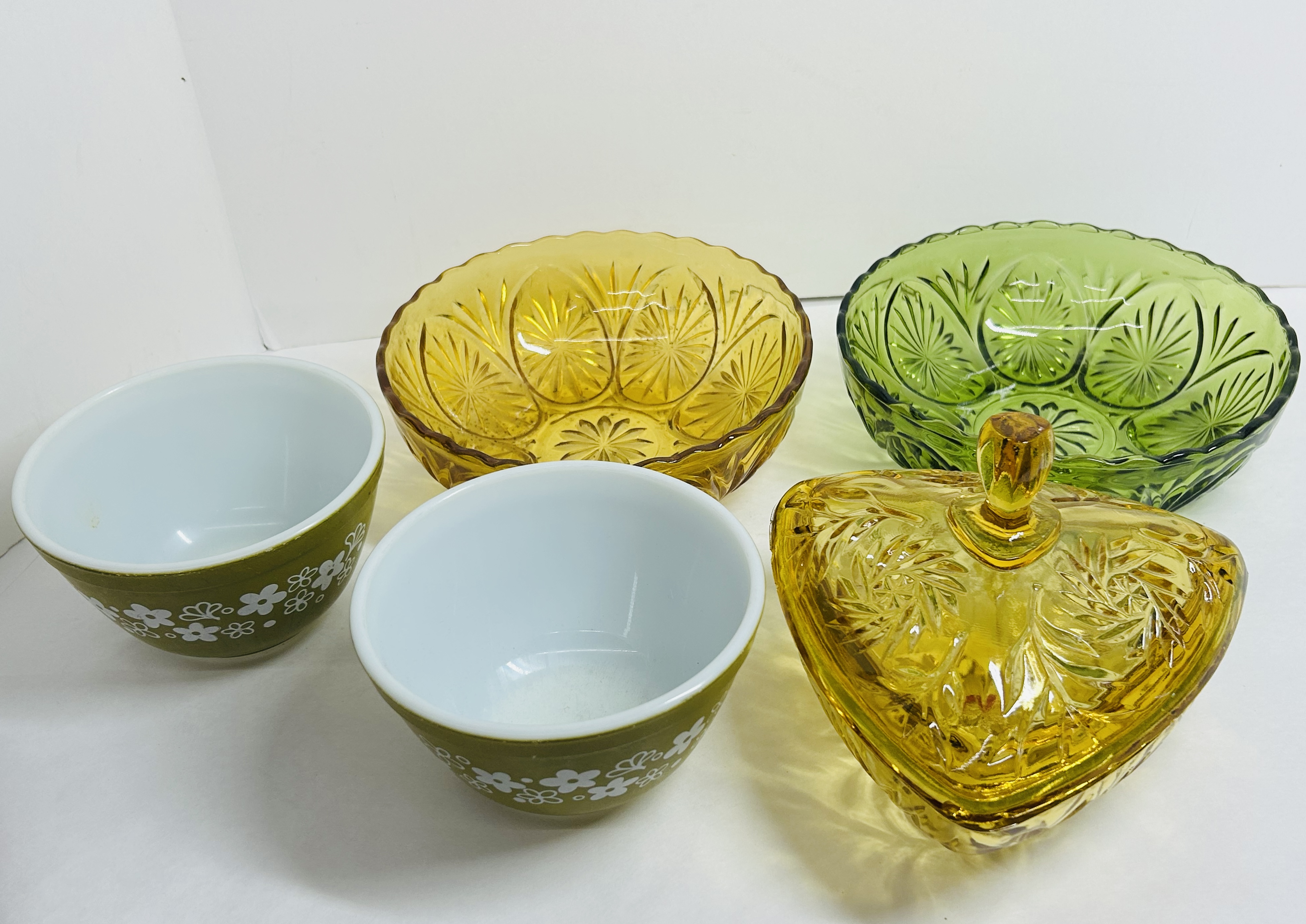 PYREX AND PRESSED GLASS, 1960S