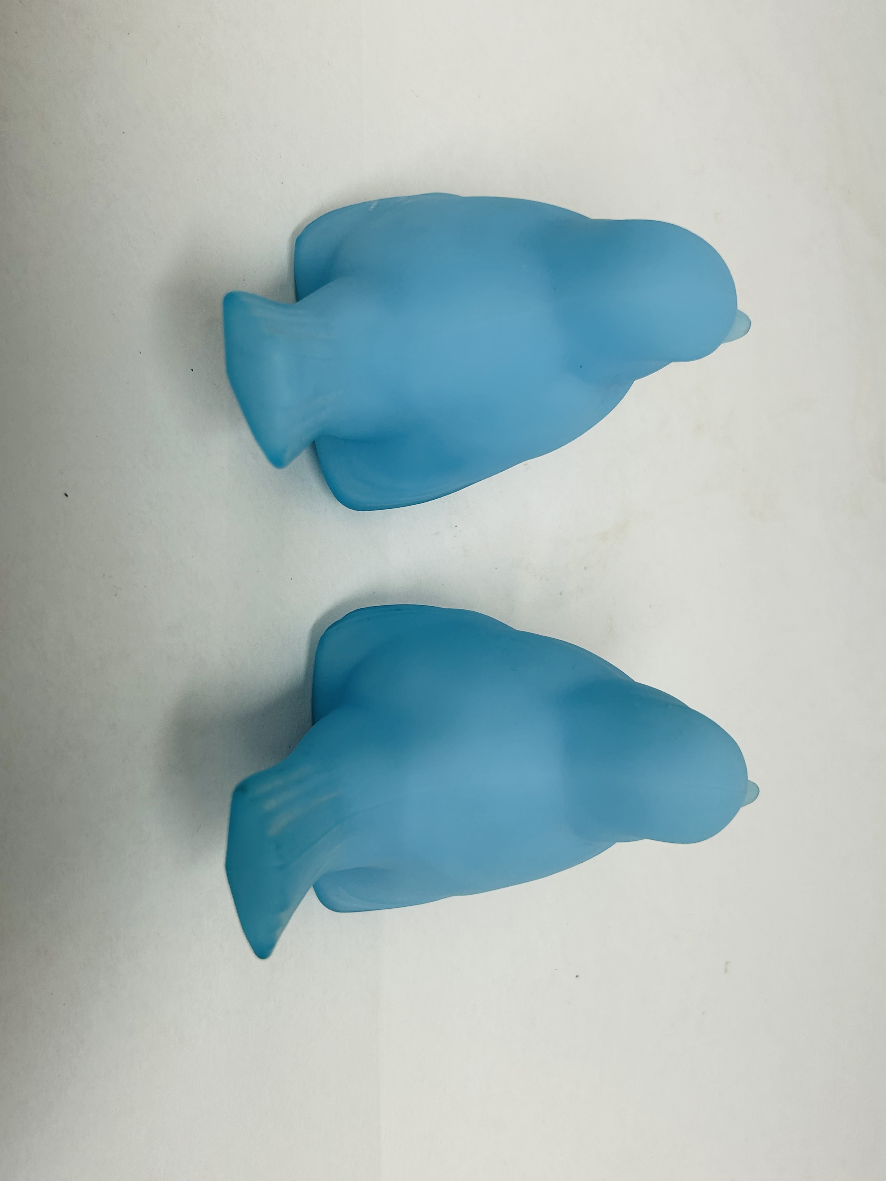 BLUE FROSTED GLASS BIRD FIGURINES, CIRCA 1980
