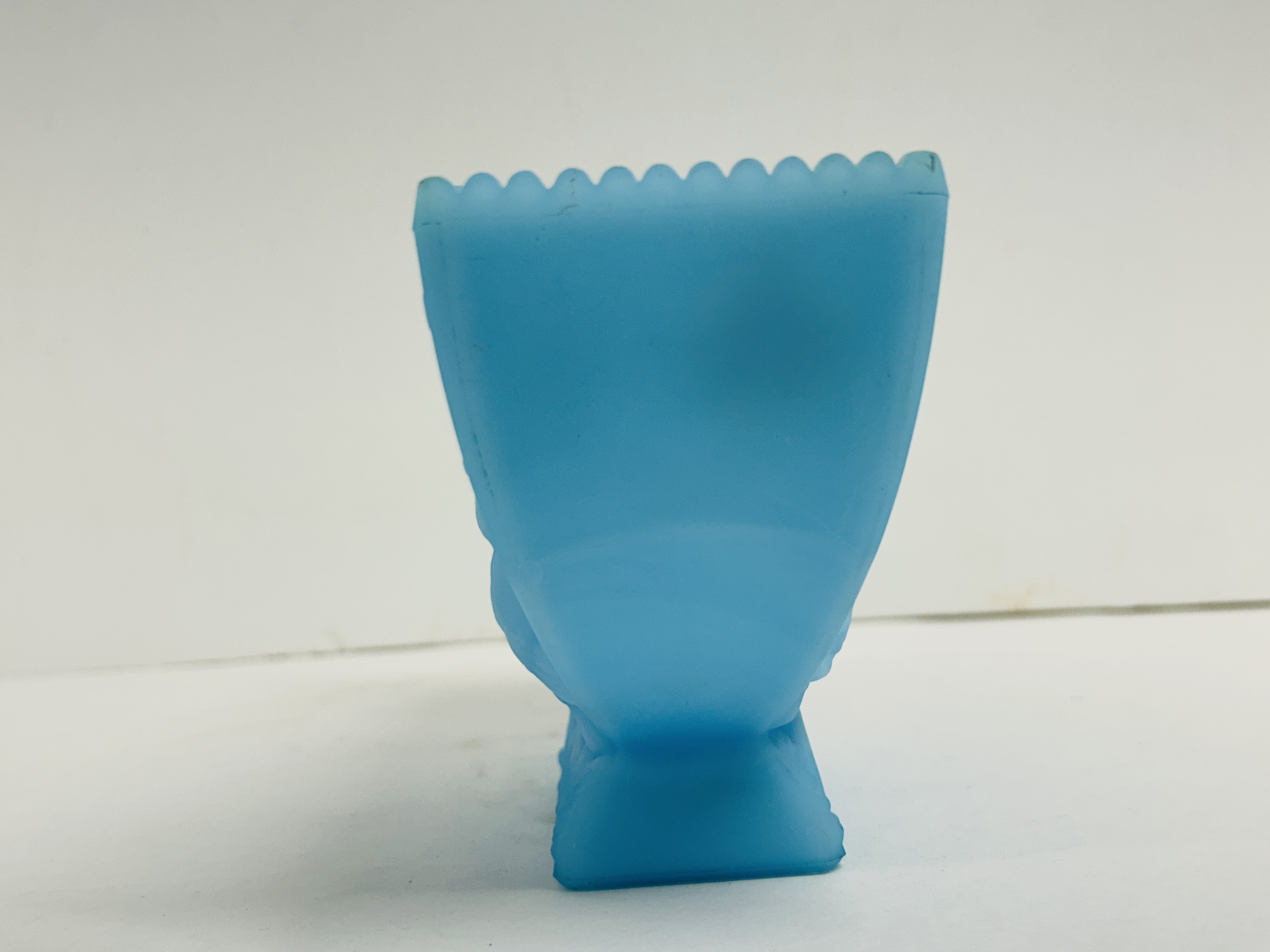 FENTON BLUE SATIN FAN VASE, CIRCA 1970S