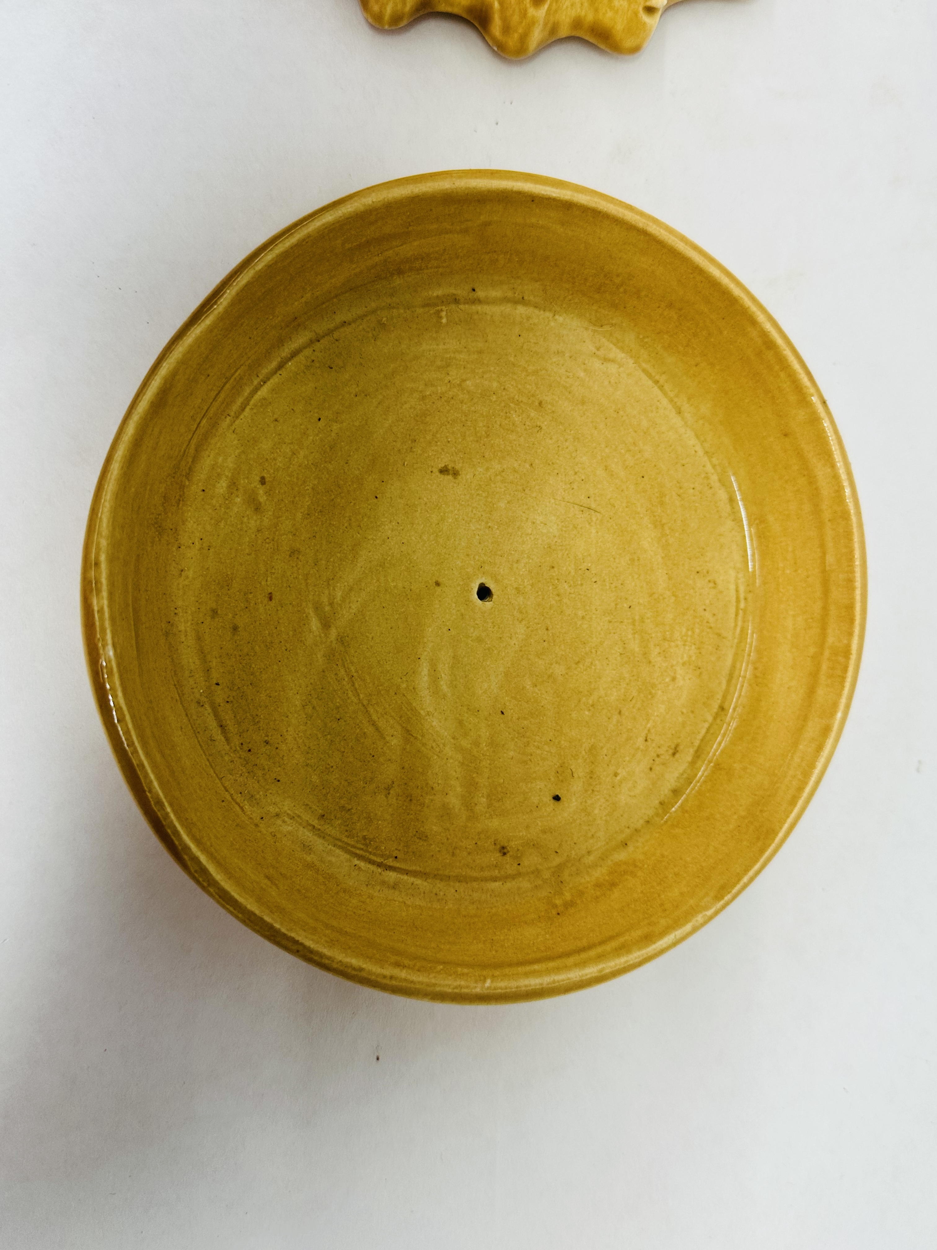 VINTAGE CERAMIC APPLE PIE DISH