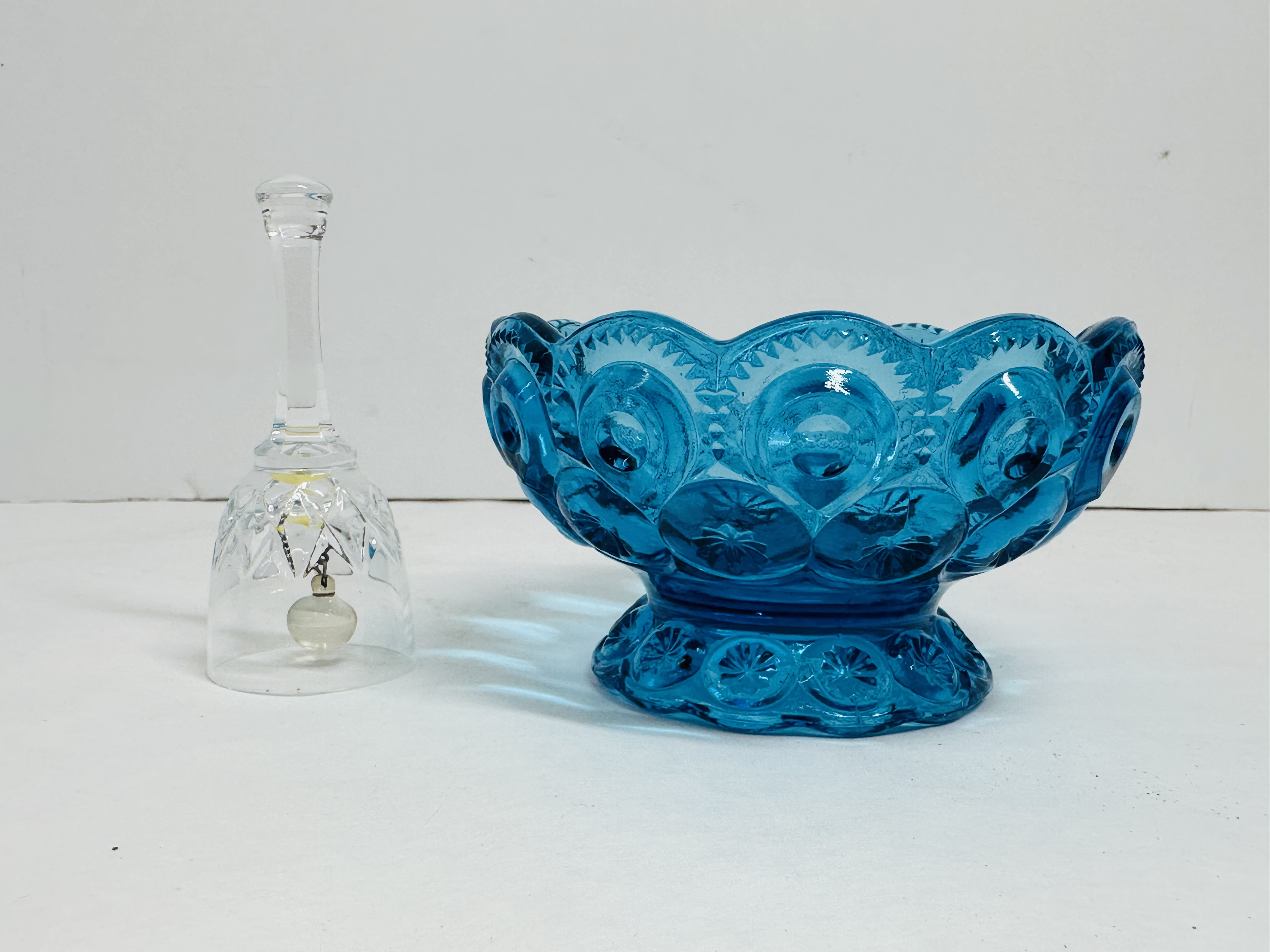 L.E. SMITH STYLE GLASS, MID-20TH CENTURY