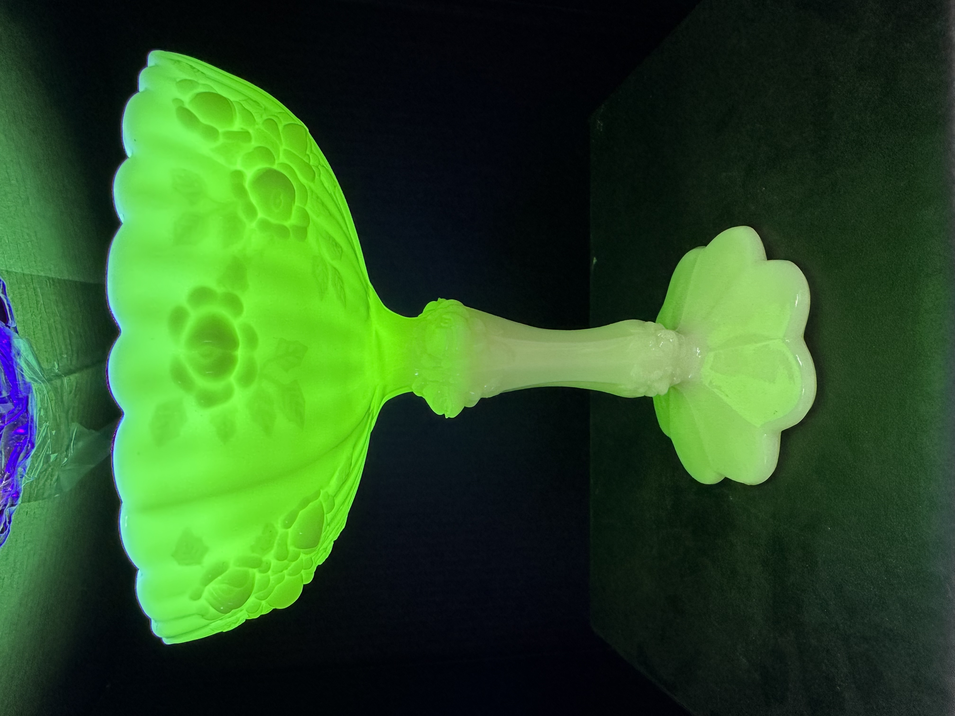 FENTON CUSTARD GLASS ROSE COMPOTE, 1970S