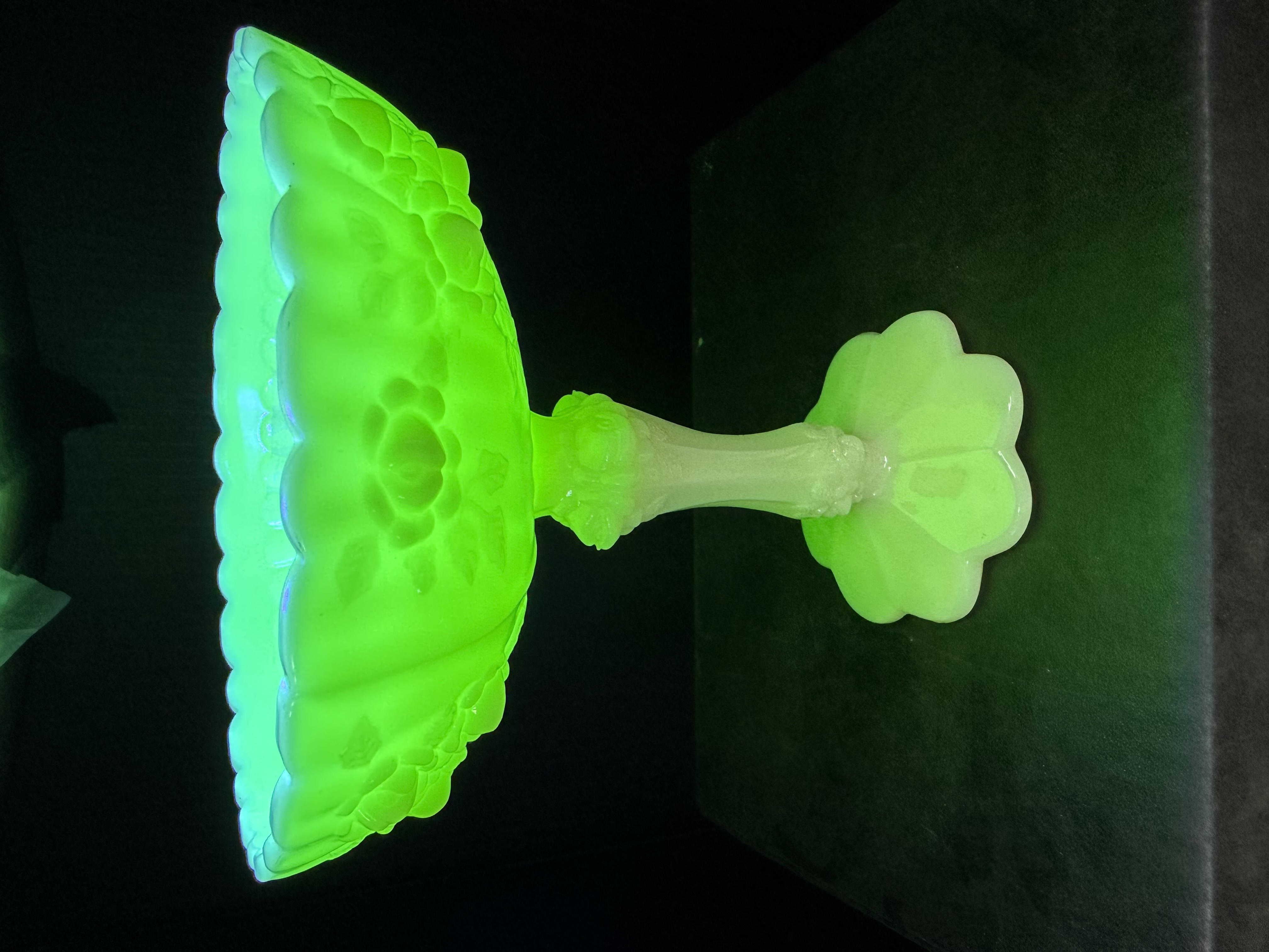 FENTON CUSTARD GLASS ROSE COMPOTE, 1970S