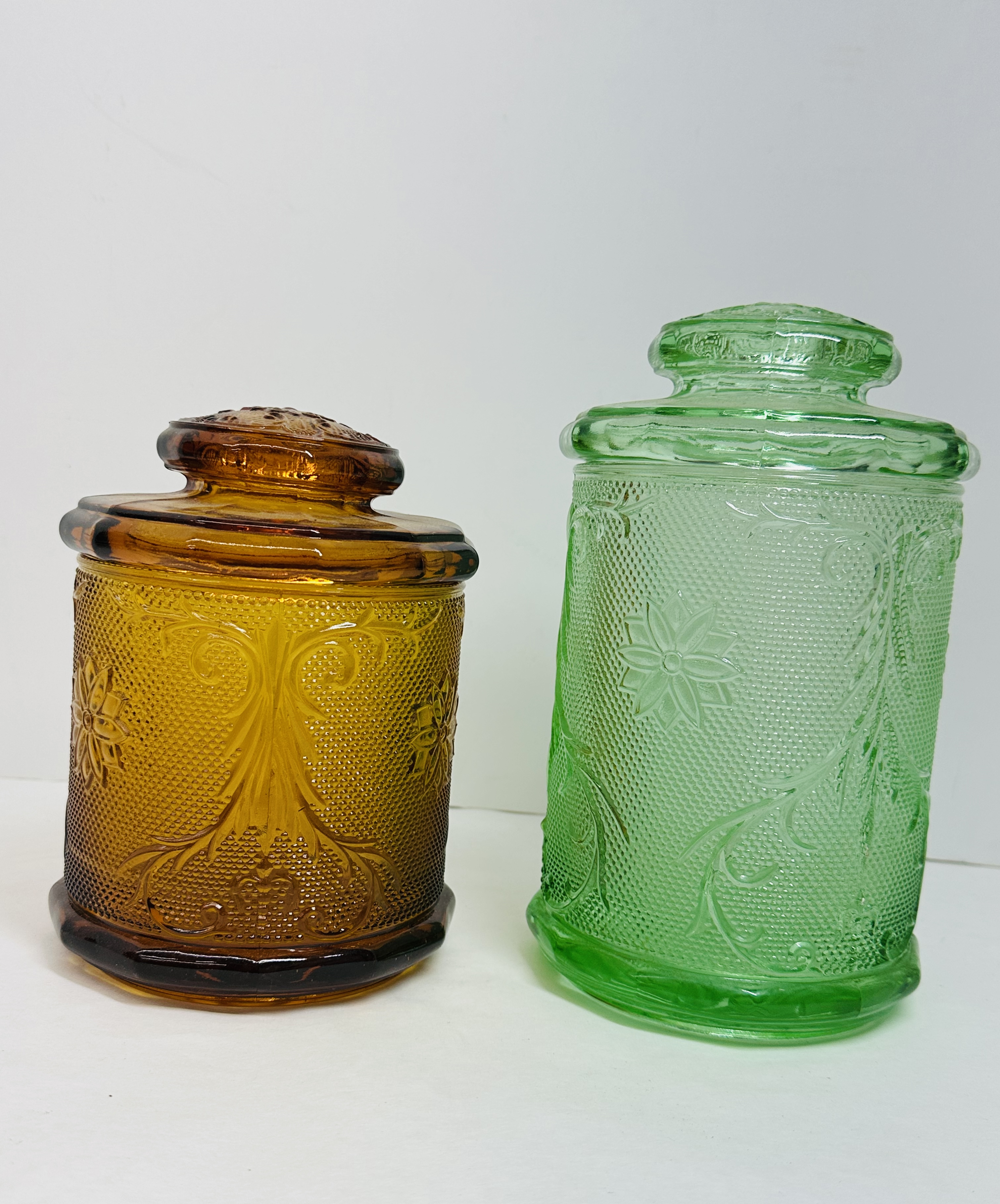 TIARA SANDWICH GLASS CANISTERS, C. 1970