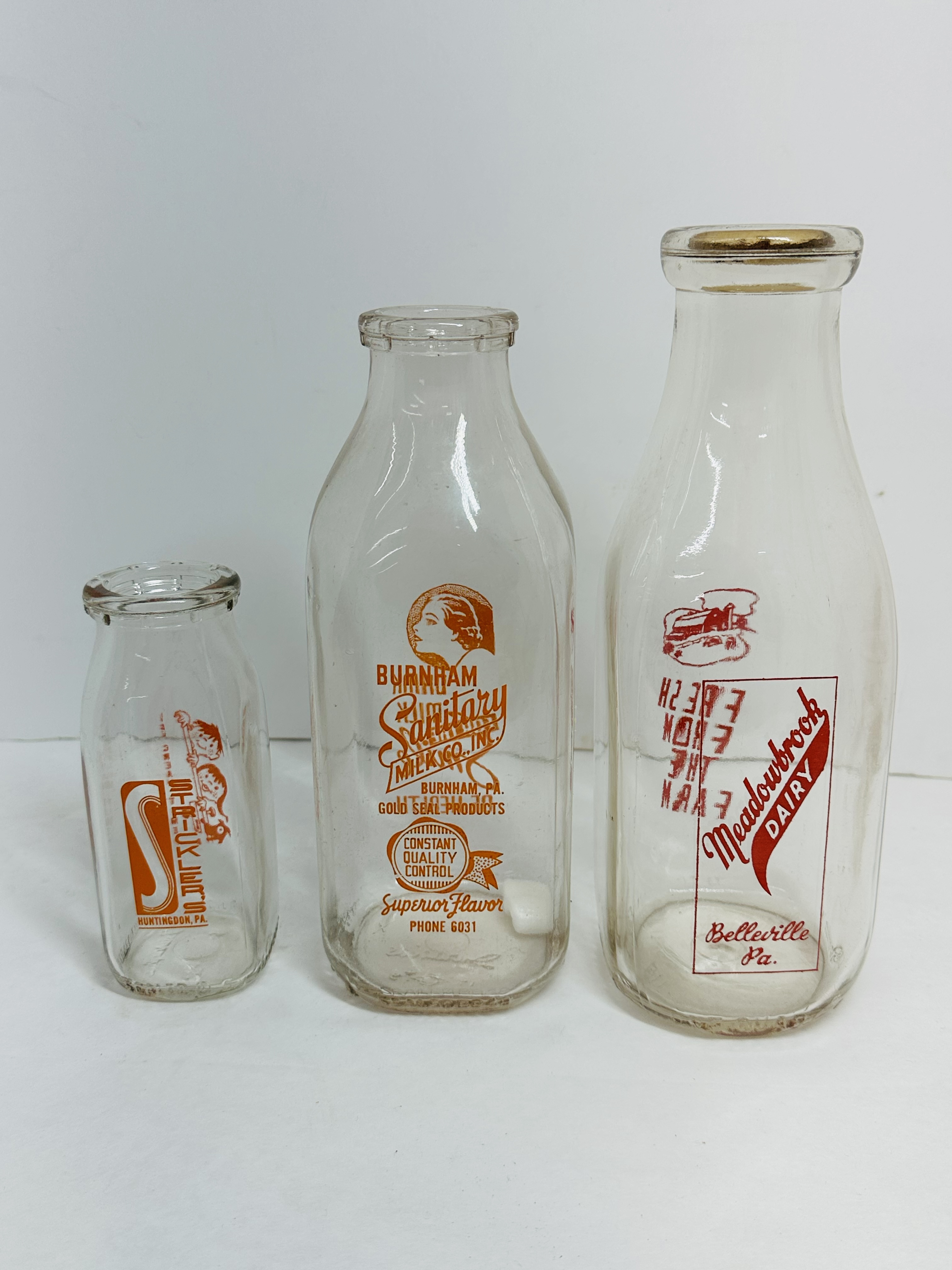 PENNSYLVANIA DAIRIES GLASS MILK BOTTLES, MID-20TH CENTURY