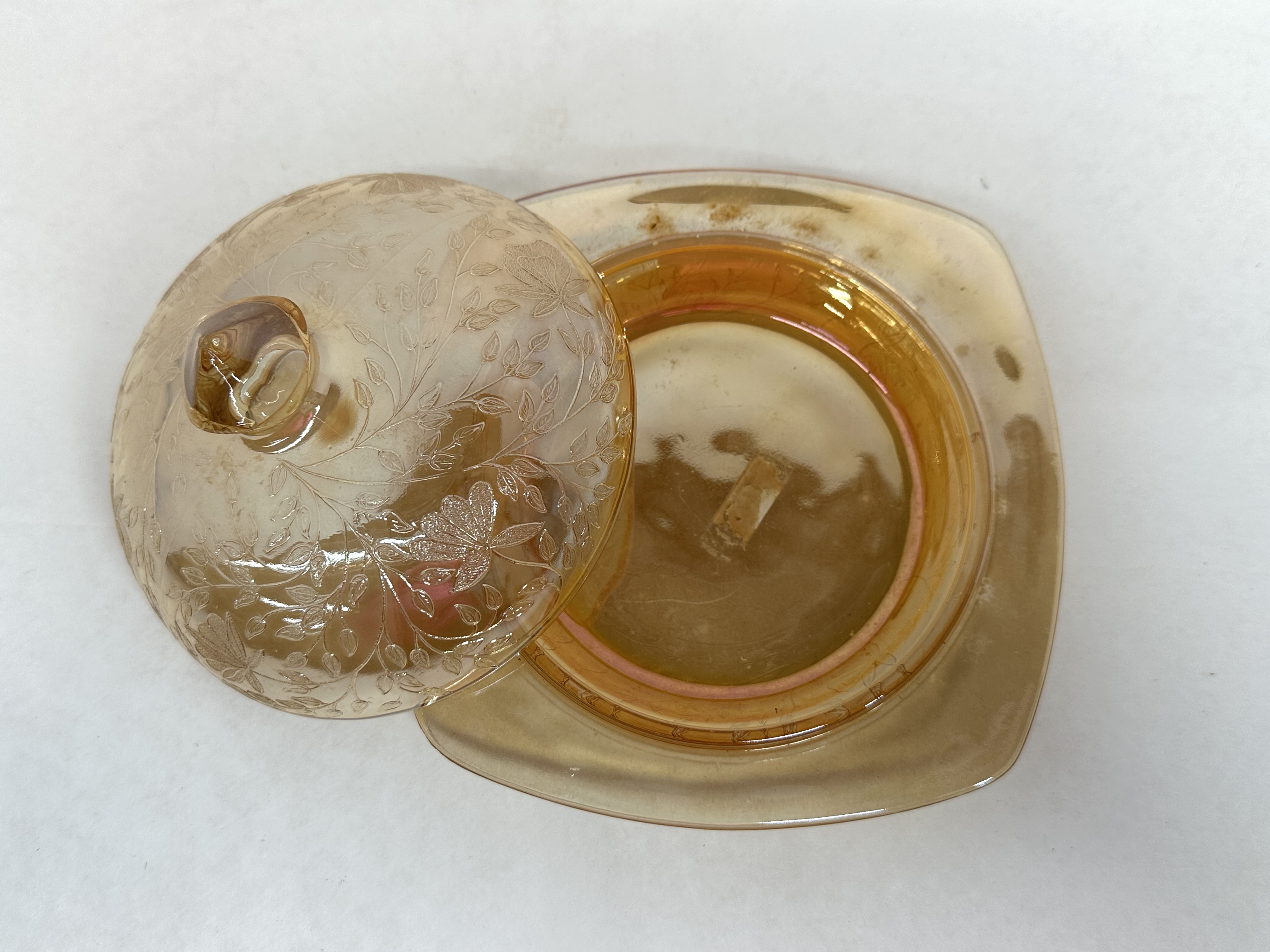 JEANNETTE FLORAGOLD IRIDESCENT BUTTER DISH