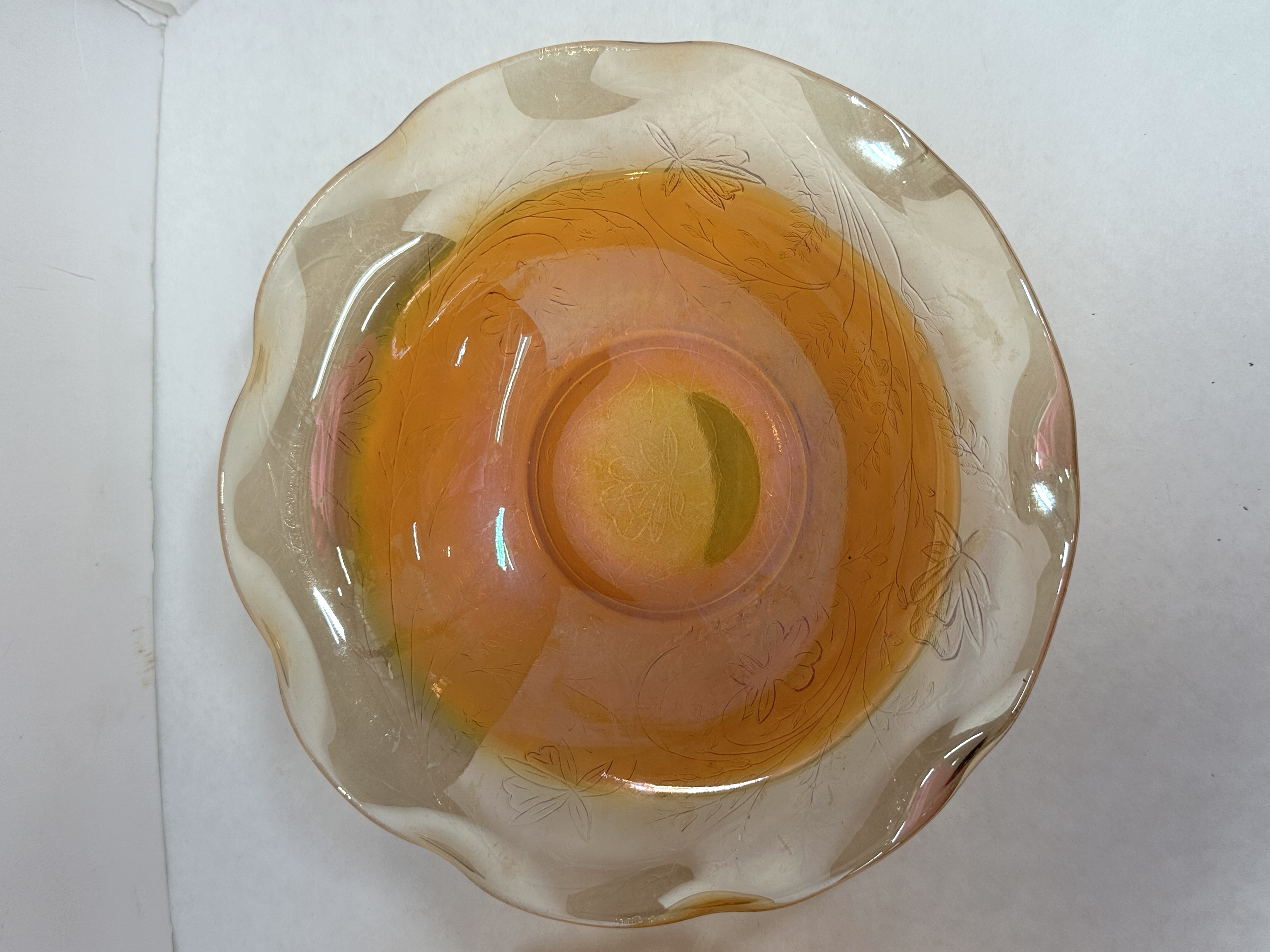 TWO MARIGOLD CARNIVAL GLASS BOWLS, 20TH CENTURY