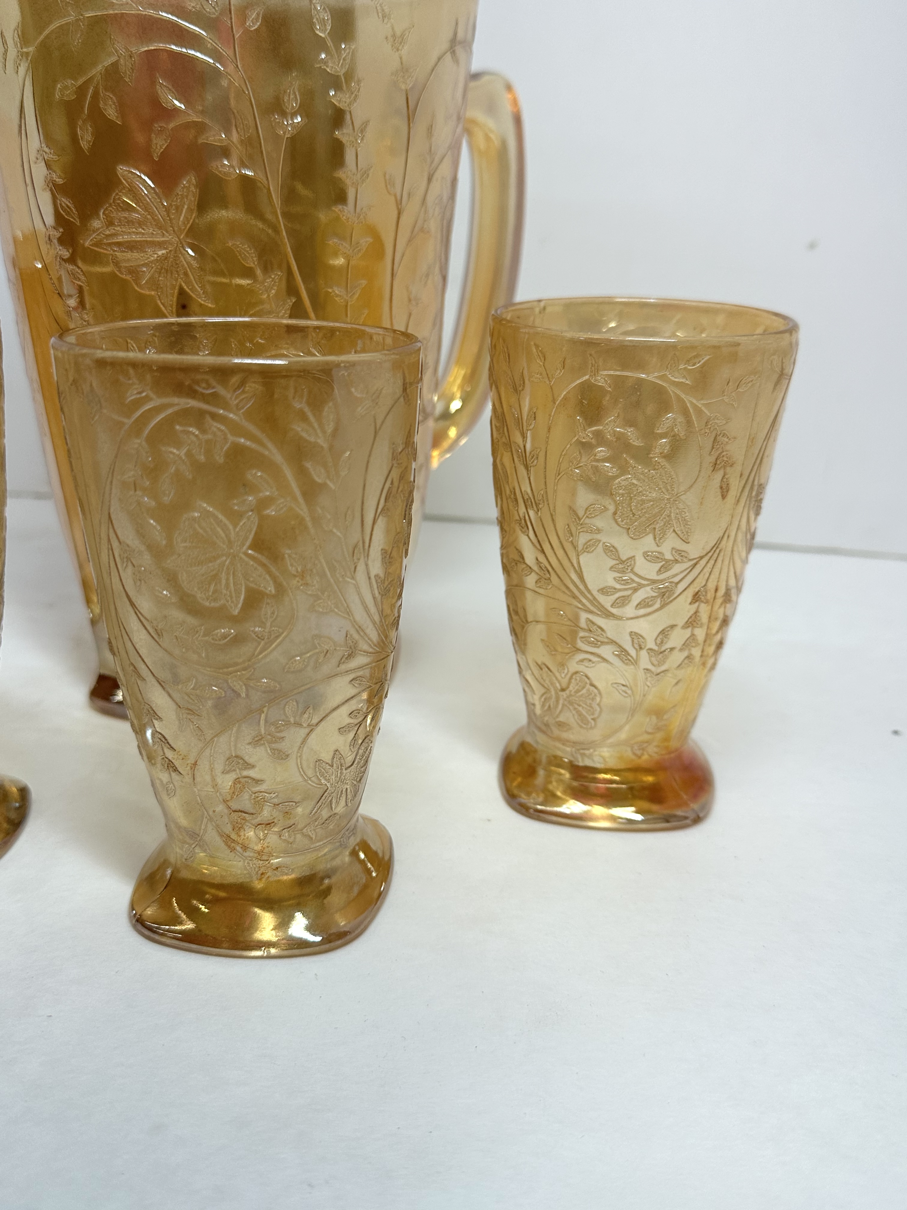 JEANNETTE STYLE FLORAGOLD GLASS SET