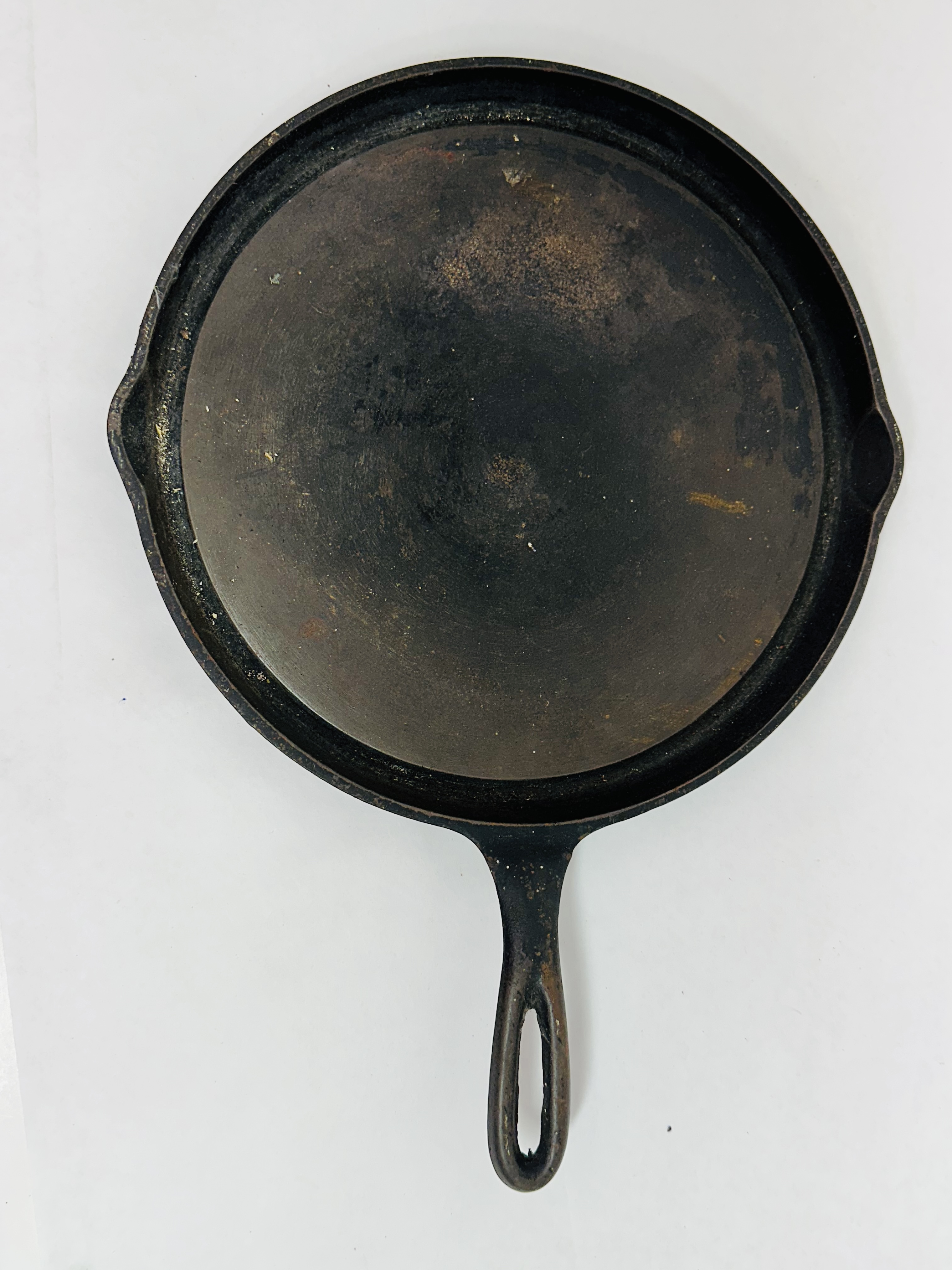 WAGNER CAST IRON ROUND GRIDDLE, VINTAGE