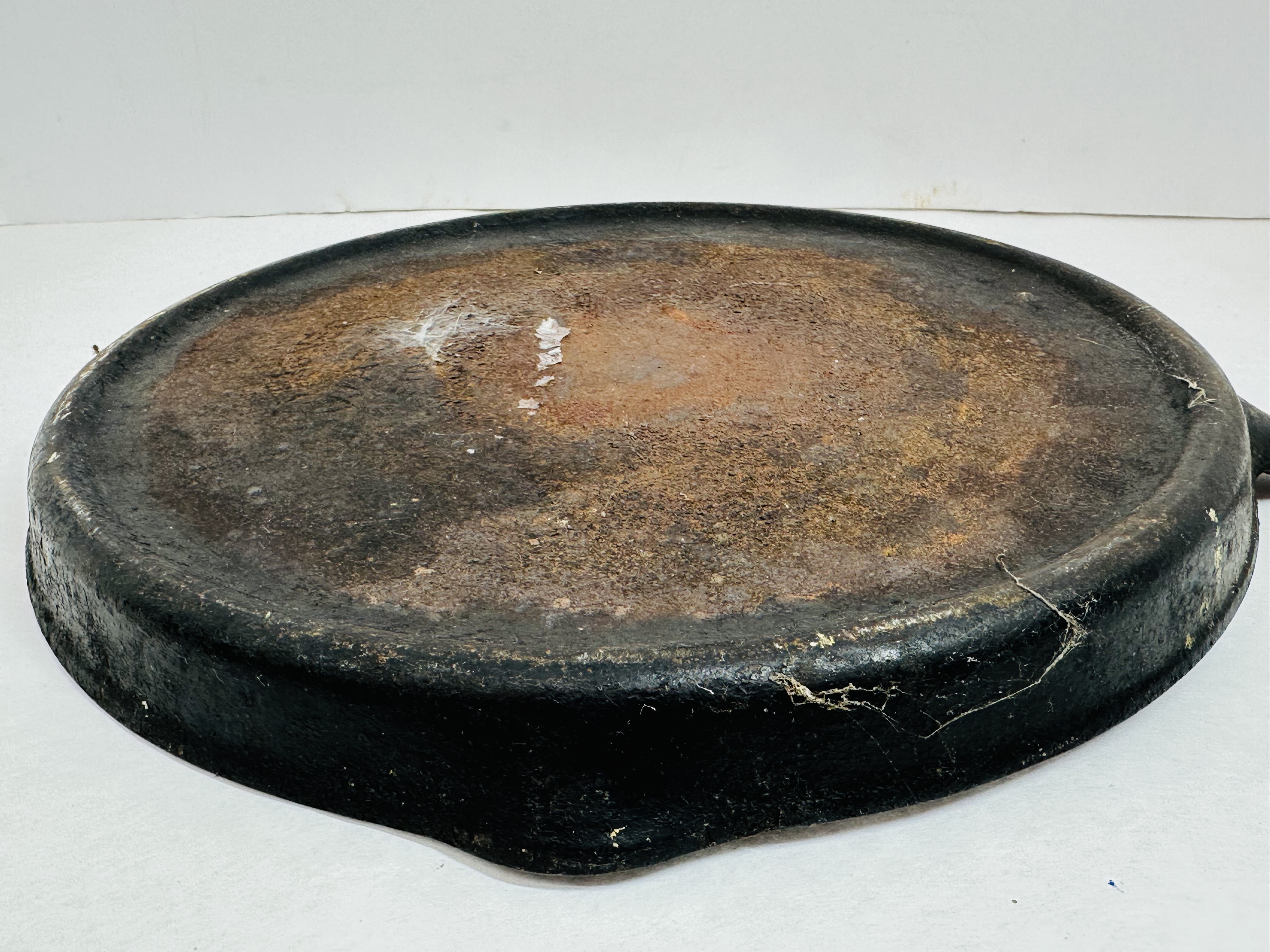 WAGNER CAST IRON ROUND GRIDDLE, VINTAGE