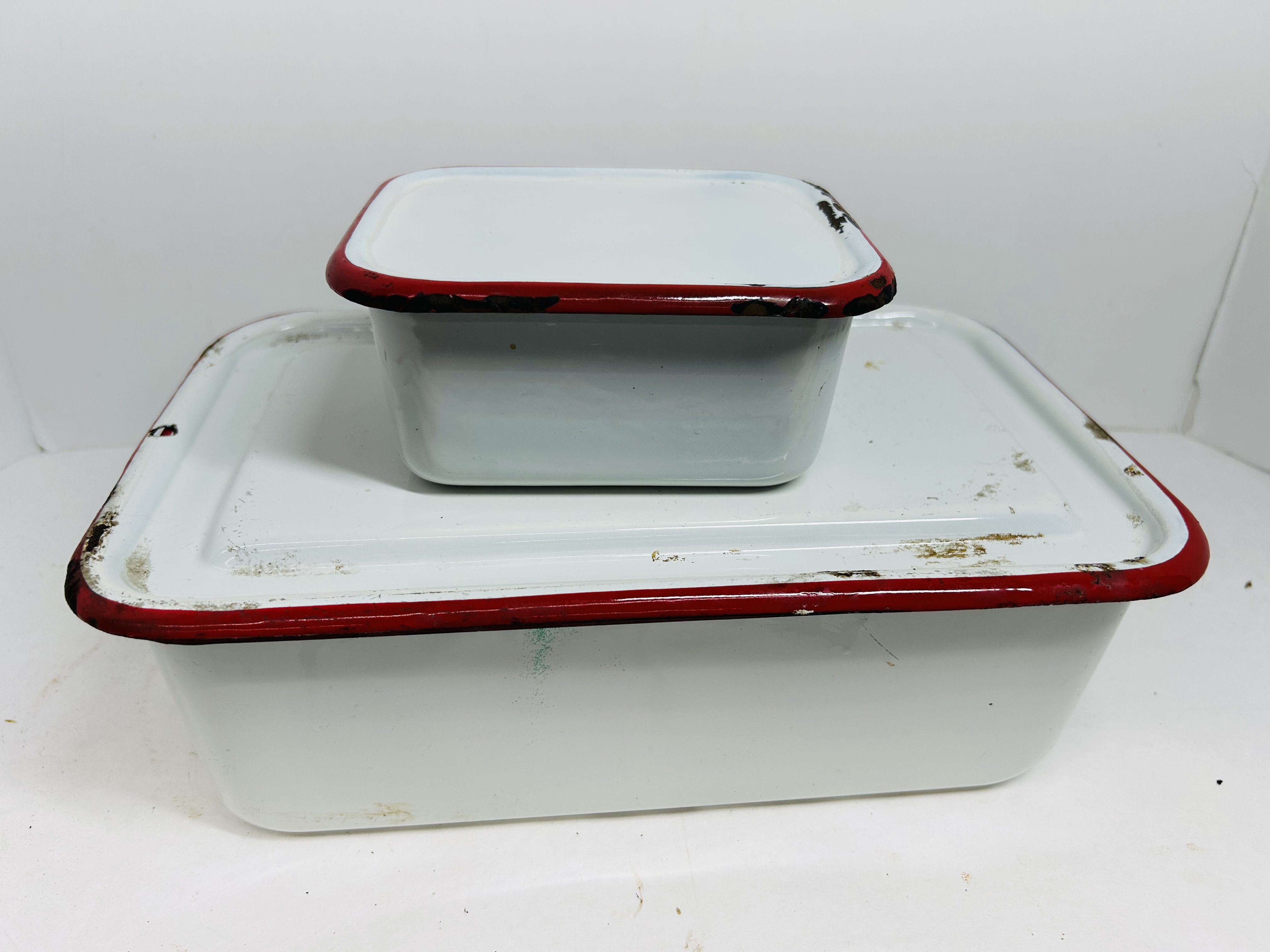 A PAIR OF ENAMELWARE REFRIGERATOR BOXES, MID-20TH CENTURY