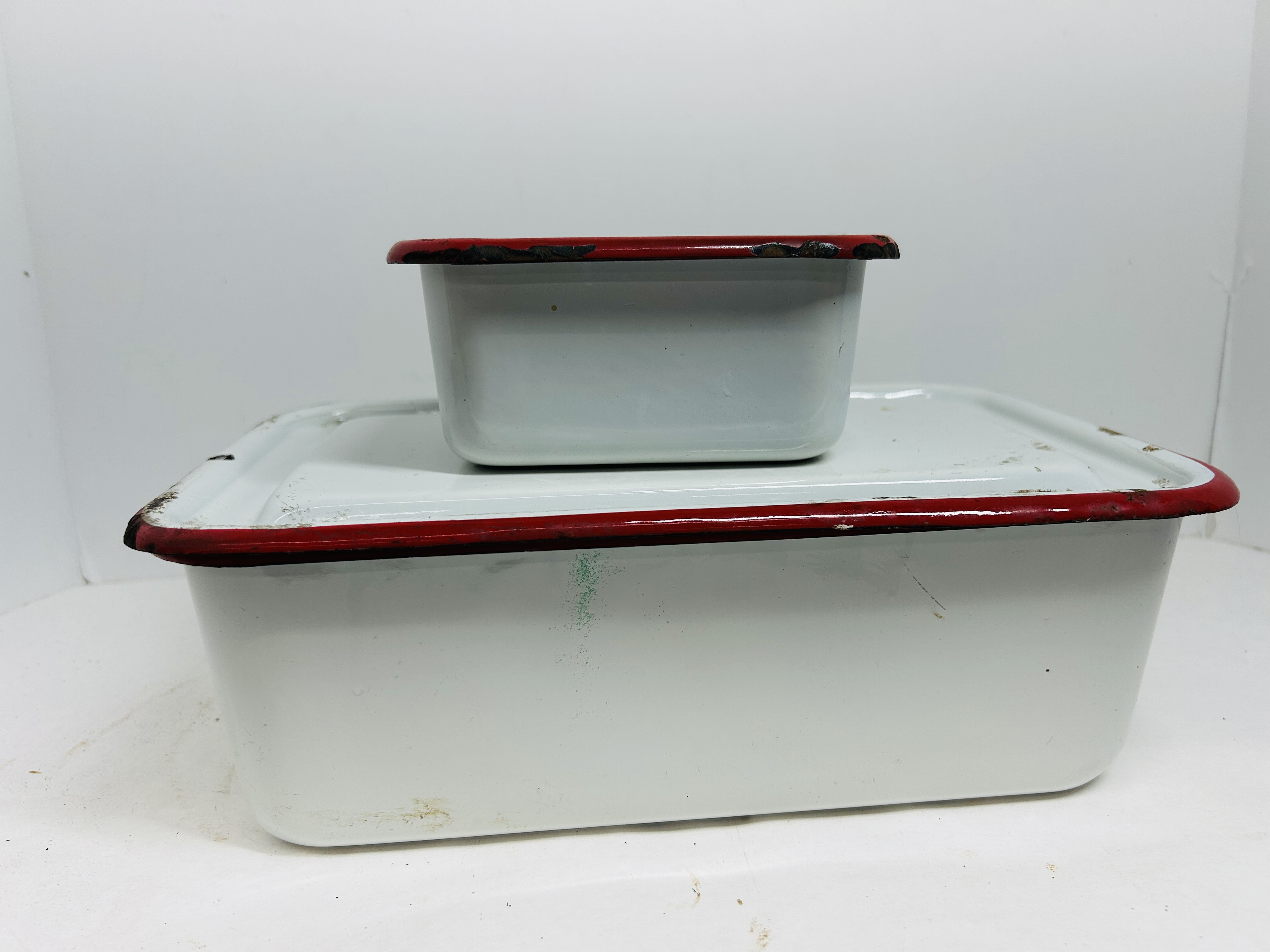 A PAIR OF ENAMELWARE REFRIGERATOR BOXES, MID-20TH CENTURY