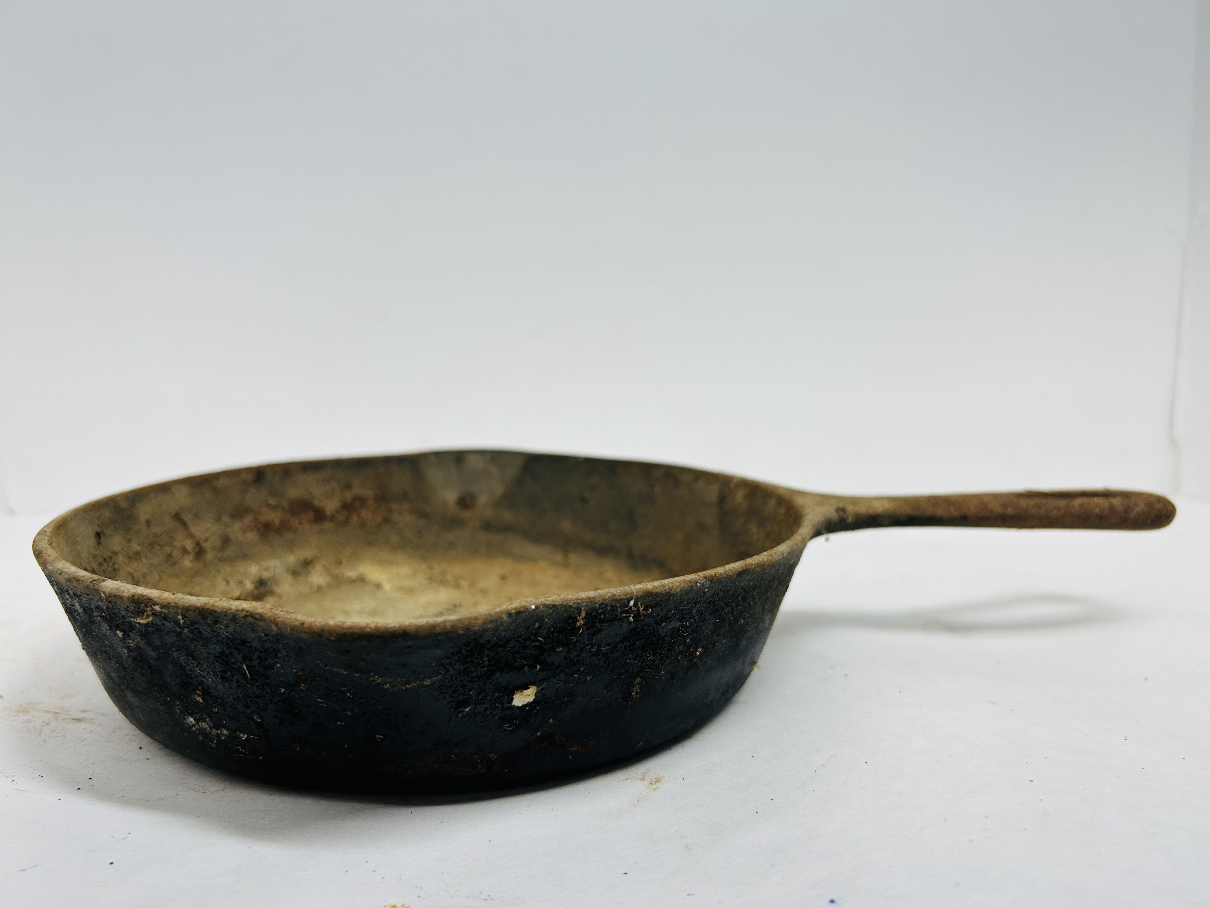 WAGNER STYLE CAST IRON SKILLET