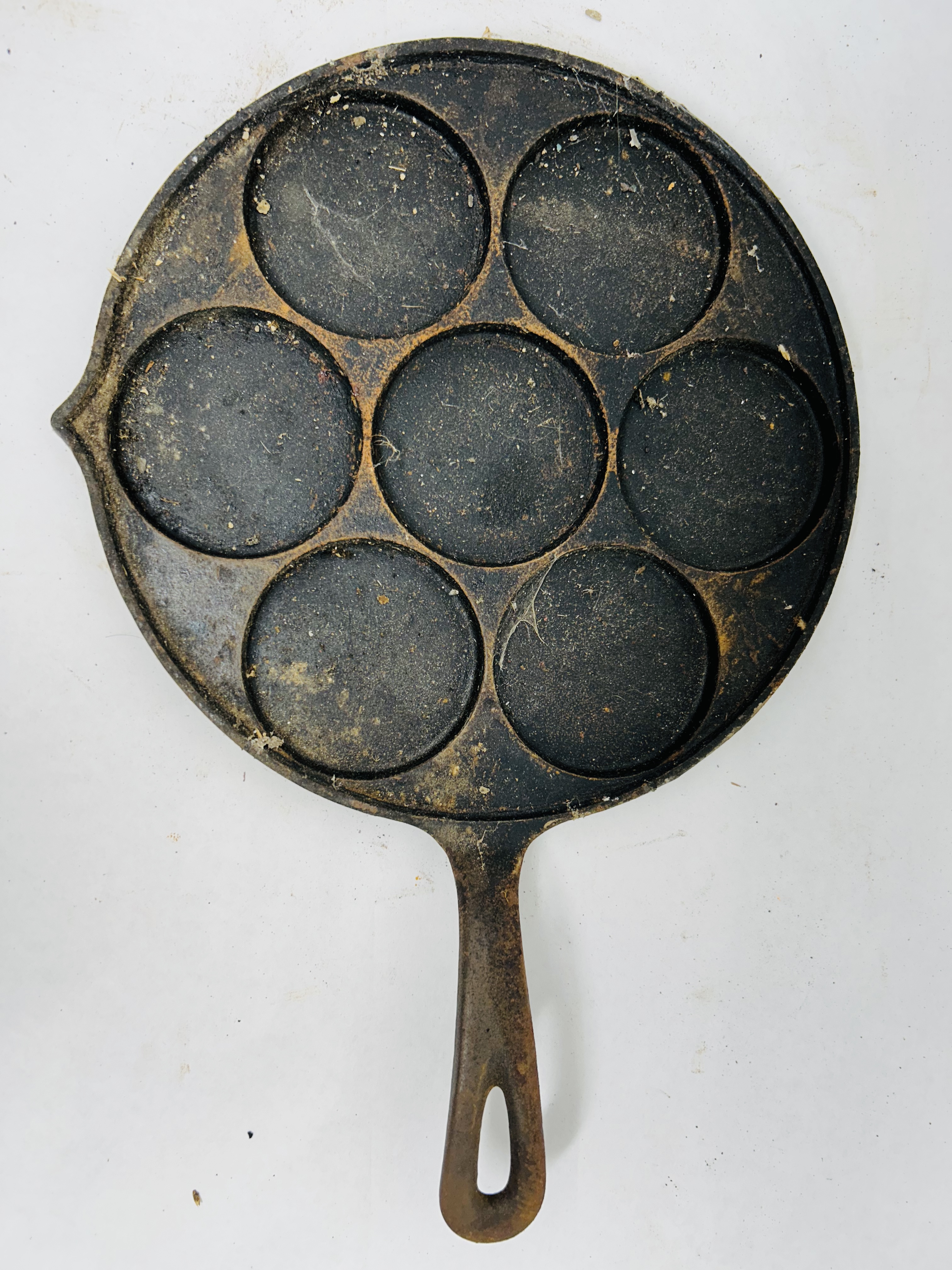 GRISWOLD CAST IRON PLETT PAN, C. 1920