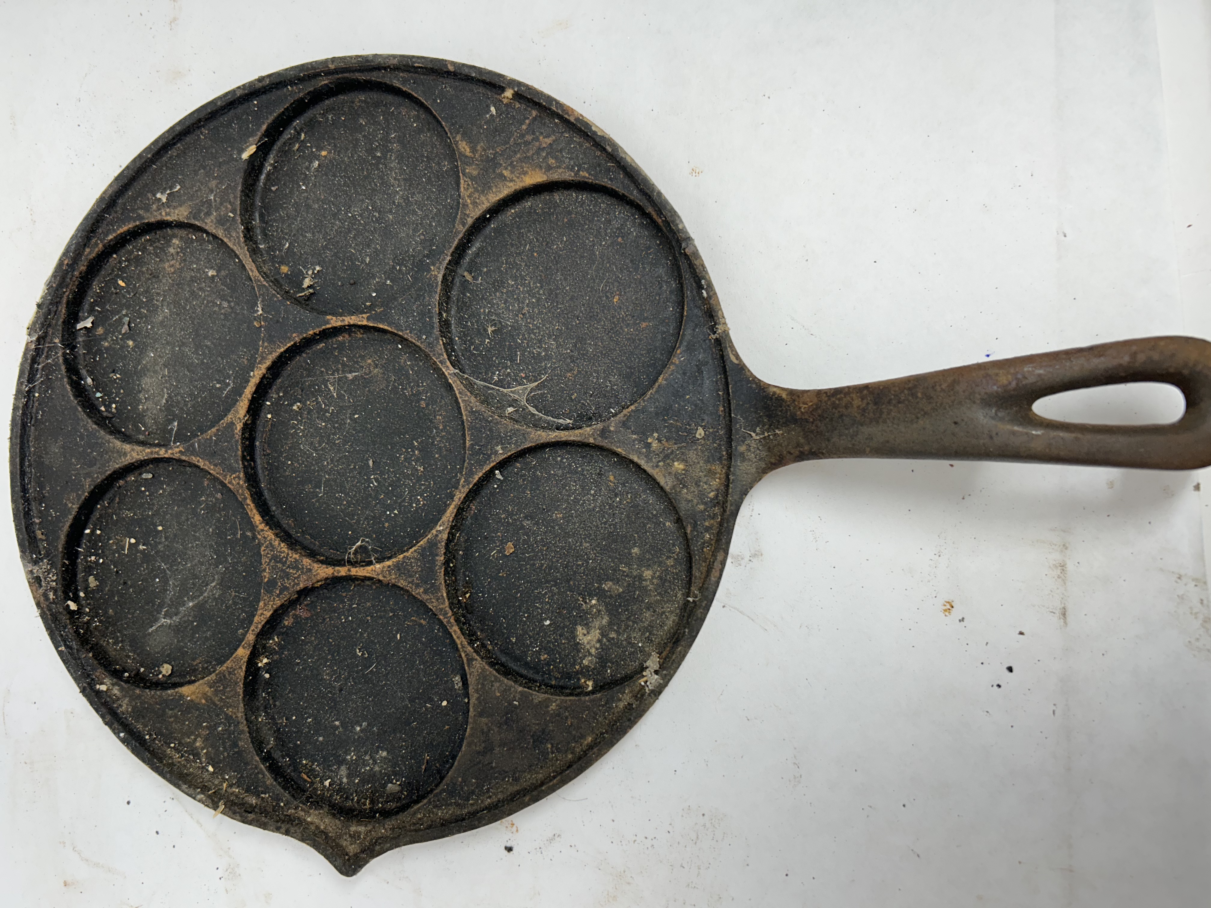 GRISWOLD CAST IRON PLETT PAN, C. 1920