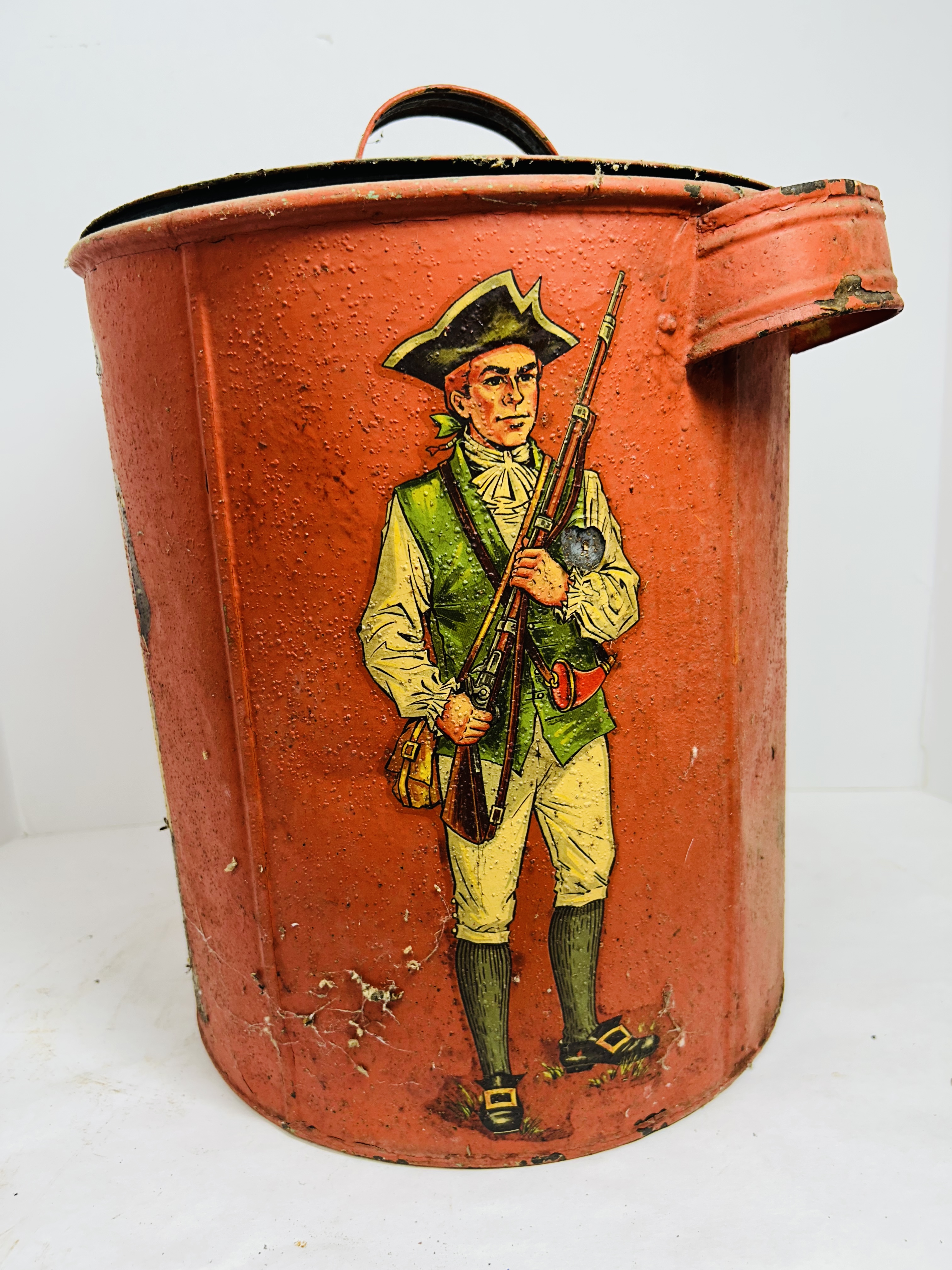CHEINCO METAL CANISTER 1970S
