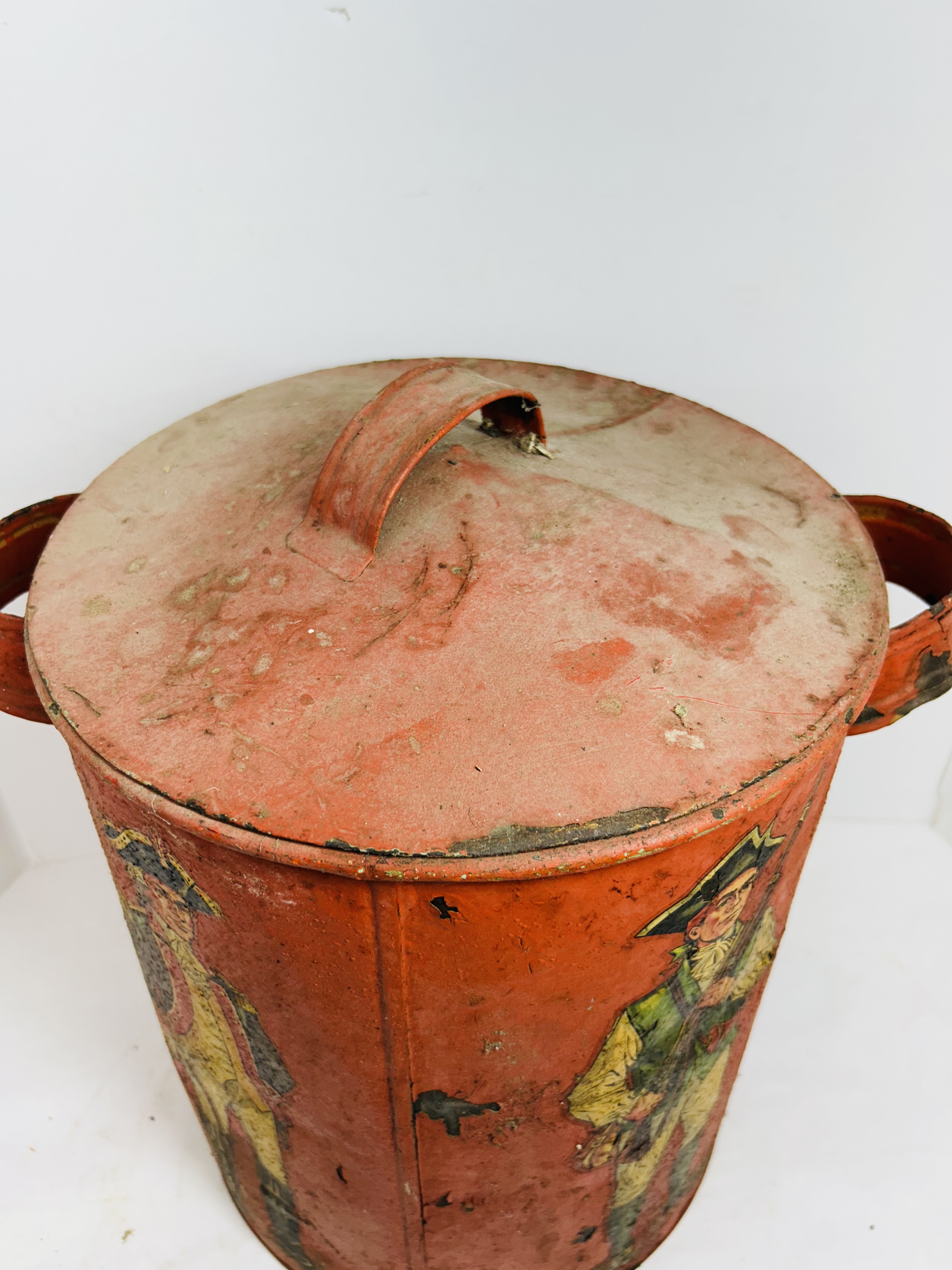 CHEINCO METAL CANISTER 1970S