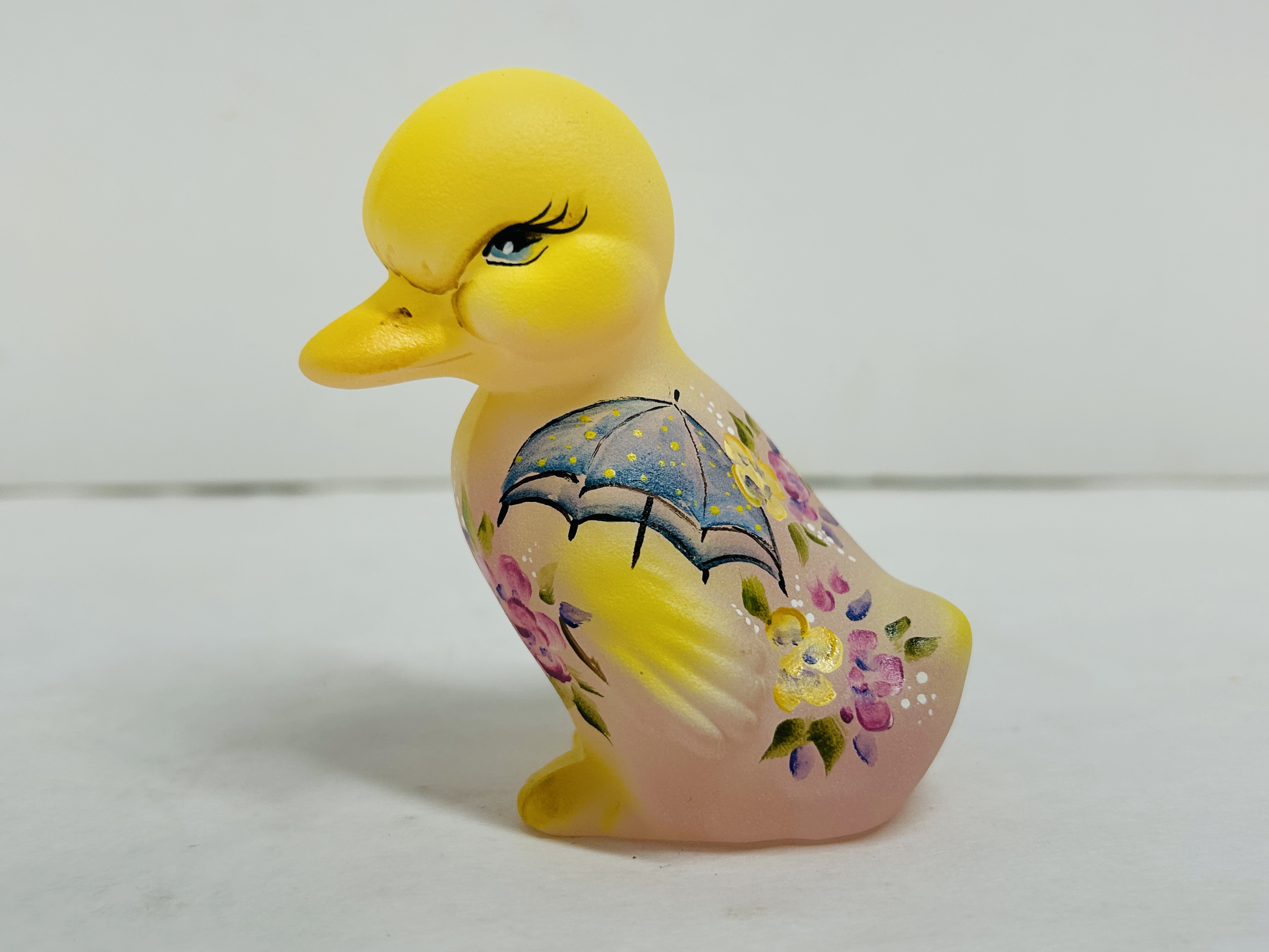 FENTON SATIN GLASS DUCKLING 2020