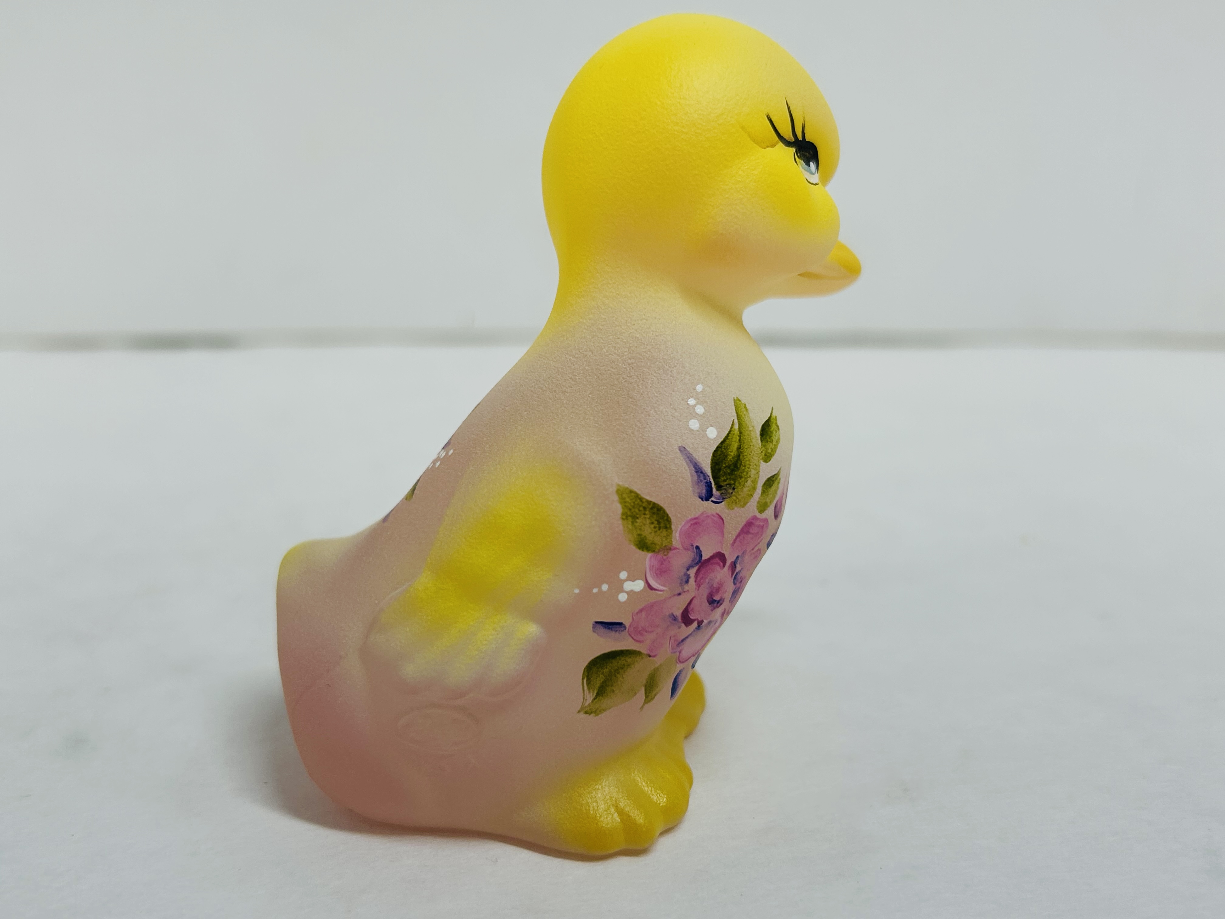 FENTON SATIN GLASS DUCKLING 2020