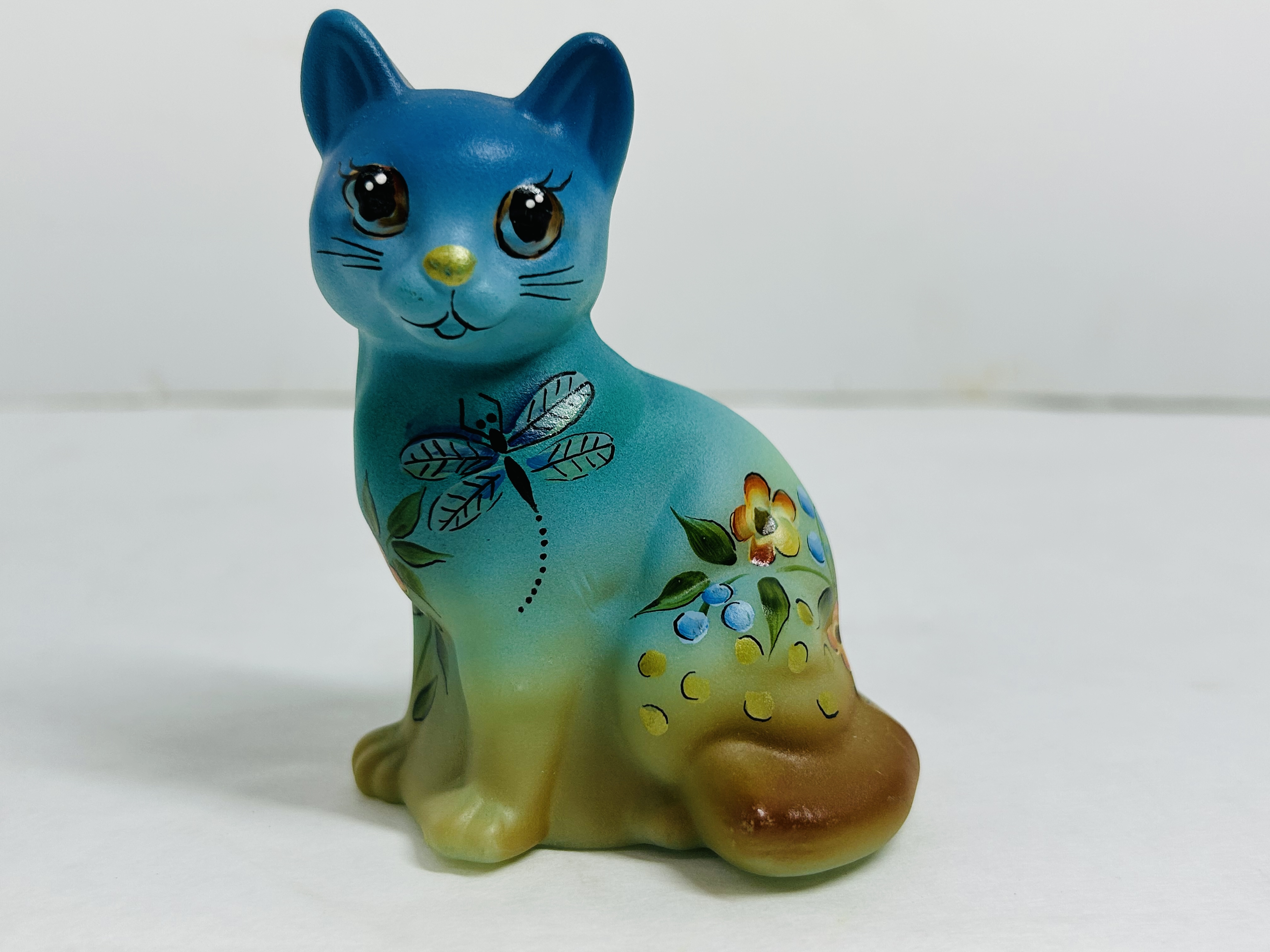 FENTON GLASS CAT FIGURINE, 2022