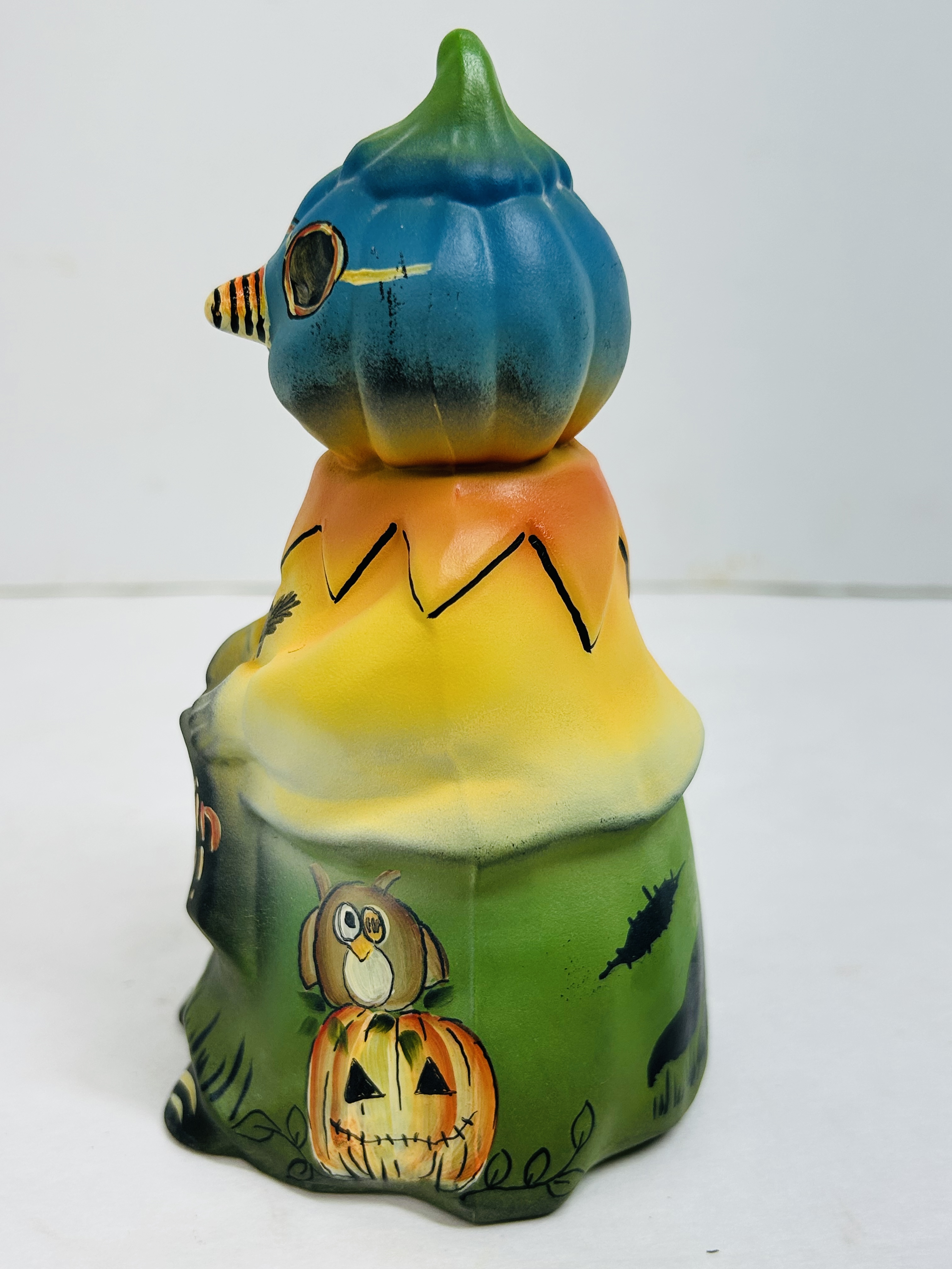 FENTON PUMPKIN HEAD GLASS FIGURINE, MODERN