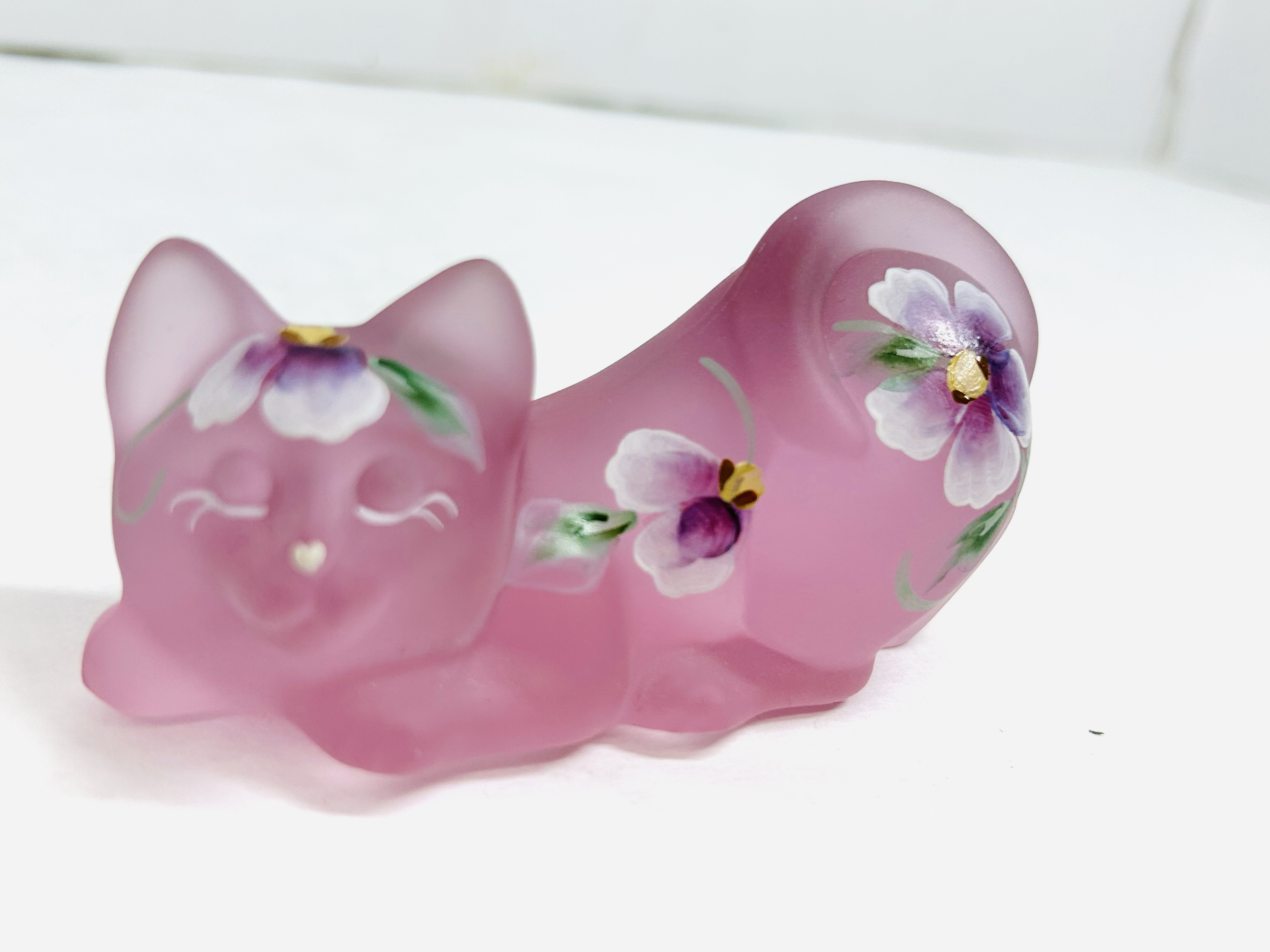 FENTON ROSE SATIN GLASS CAT, 2004