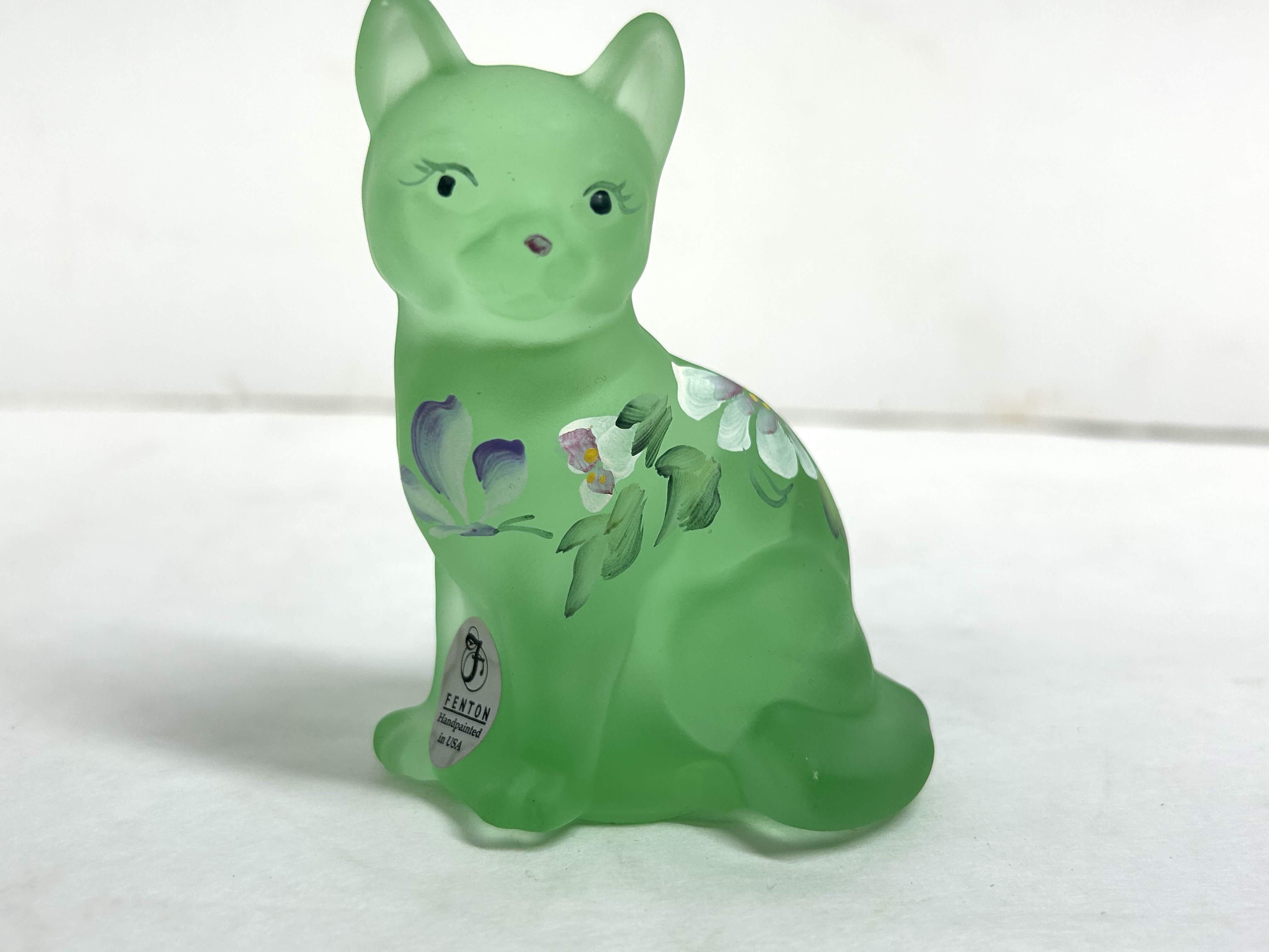 FENTON GREEN SATIN GLASS CAT, 1980S