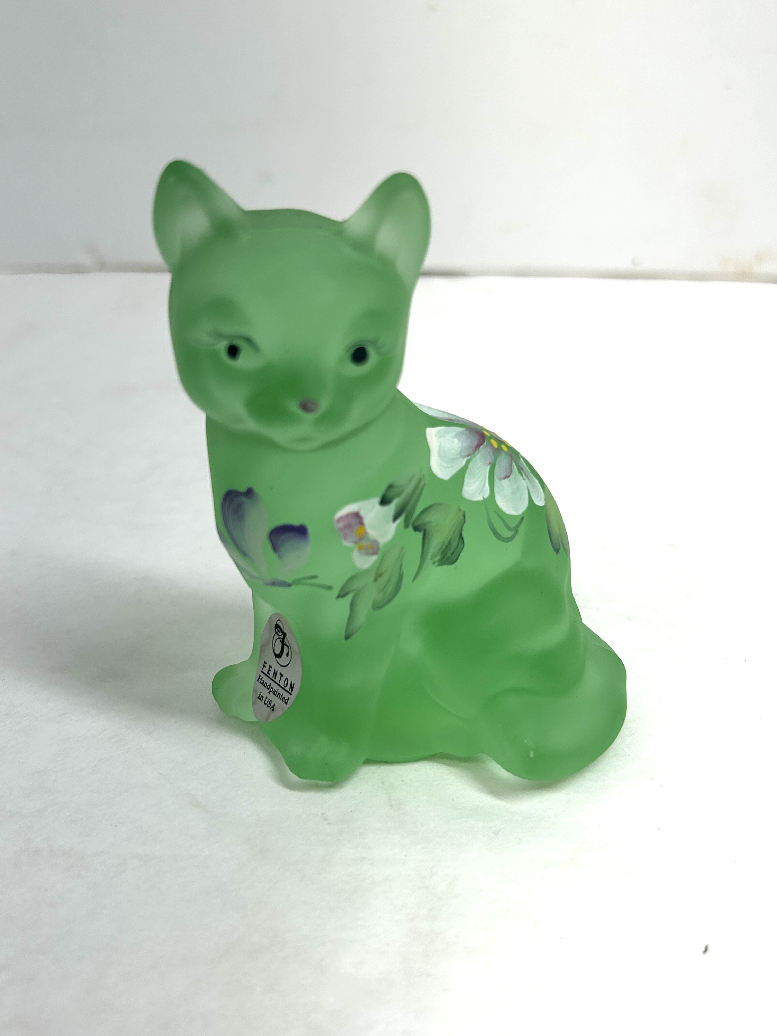 FENTON GREEN SATIN GLASS CAT, 1980S