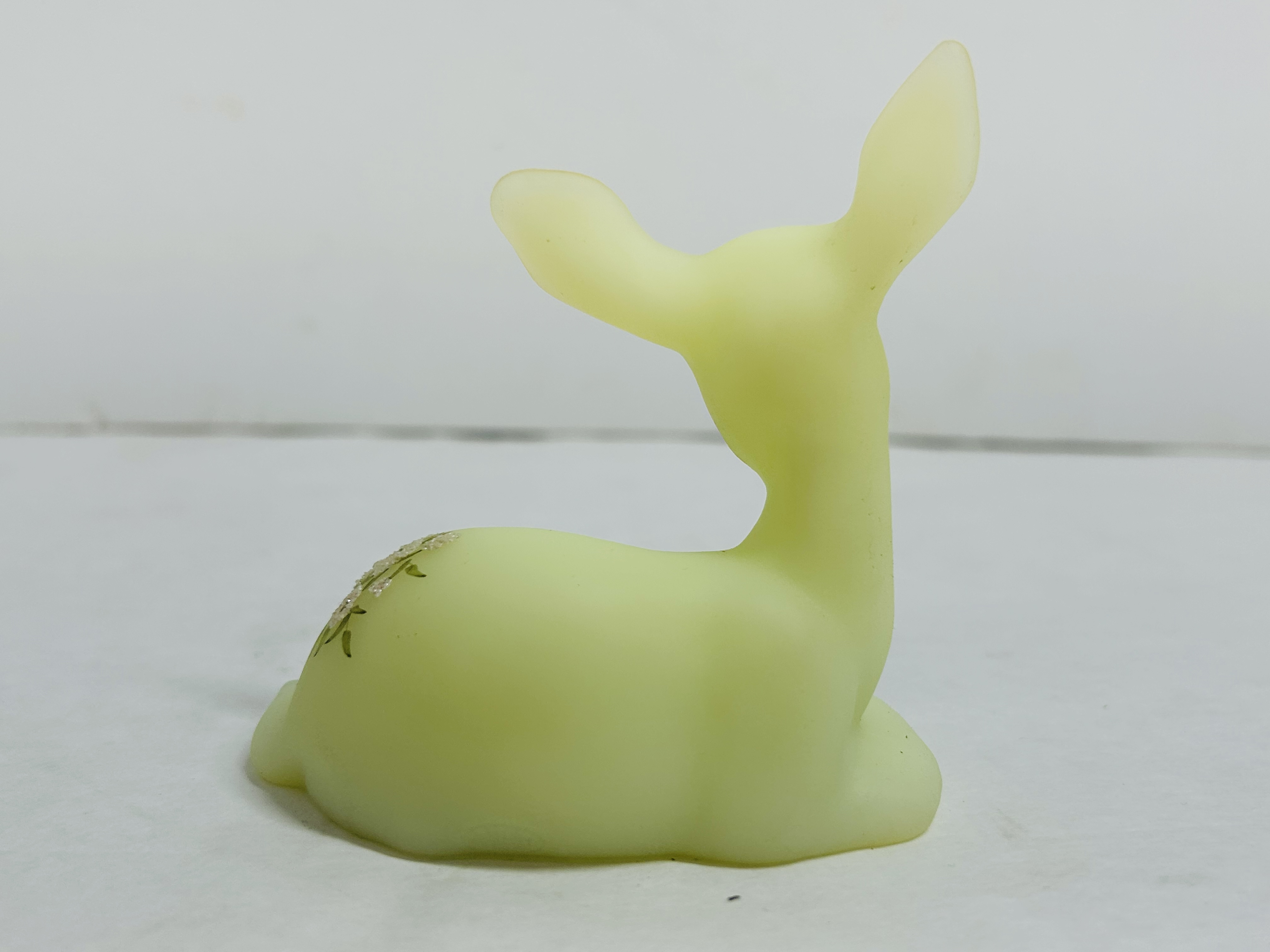FENTON URANIUM GLASS FAWN, CIRCA 1980