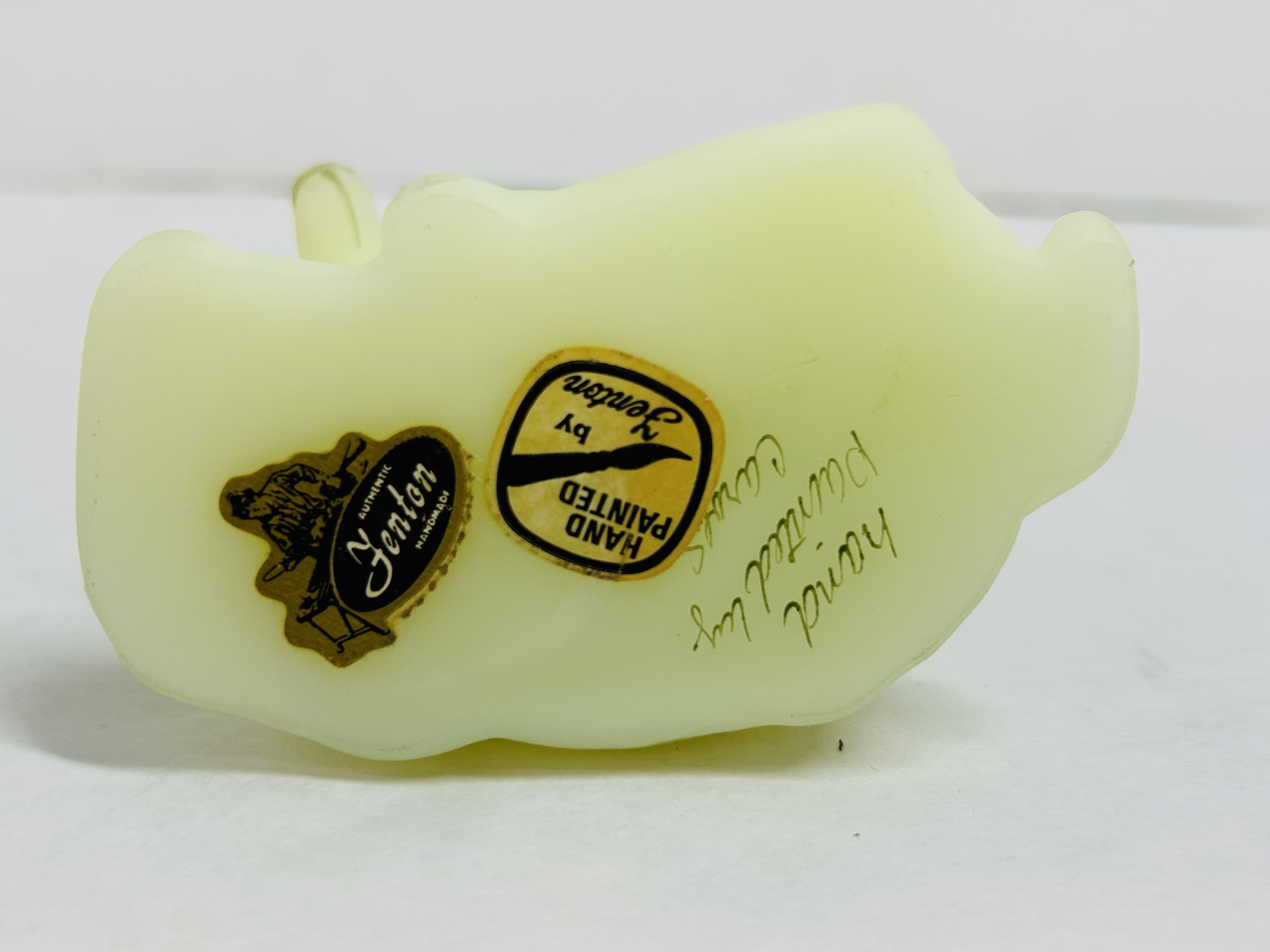 FENTON URANIUM GLASS FAWN, CIRCA 1980