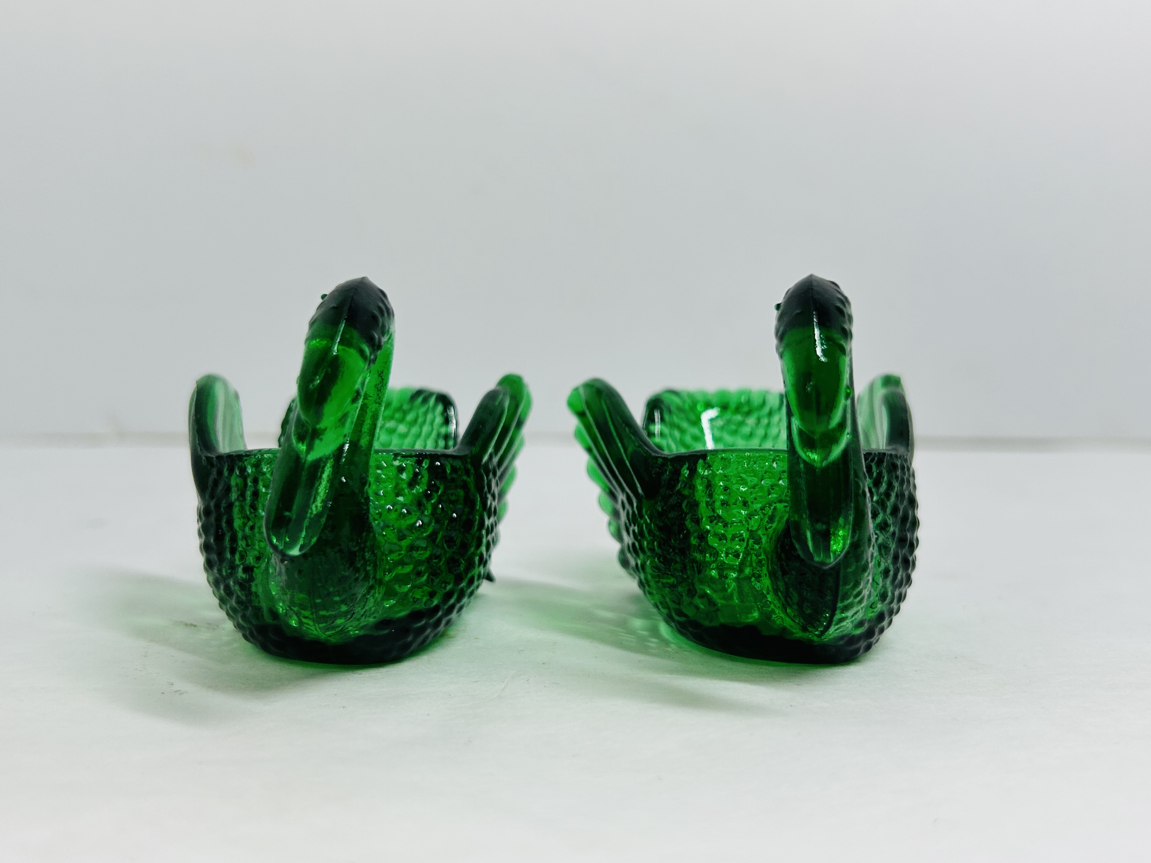 MOSSER EMERALD GLASS SWAN PAIR