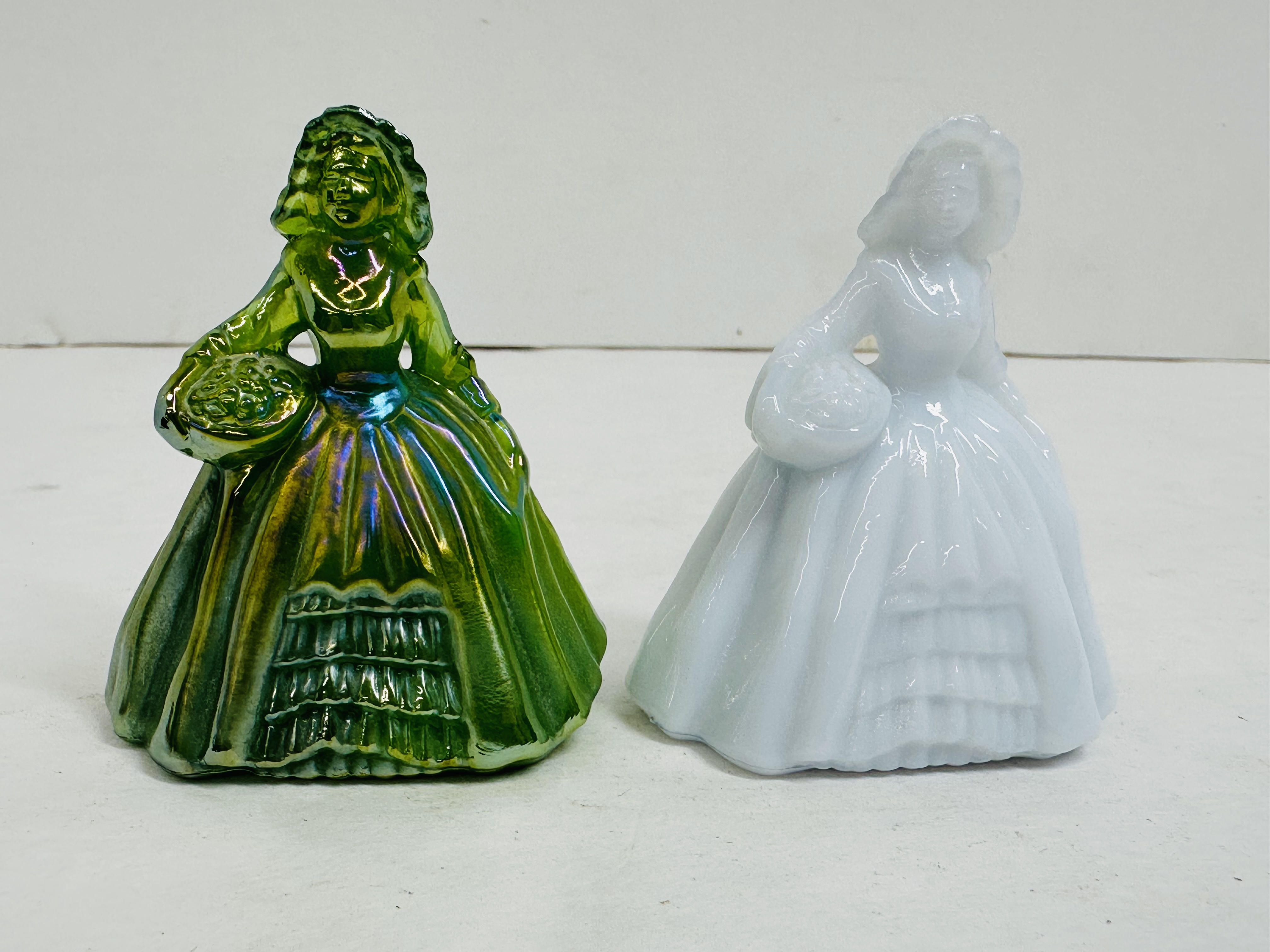 BOYD GLASS FIGURINE TRIO, 1980S