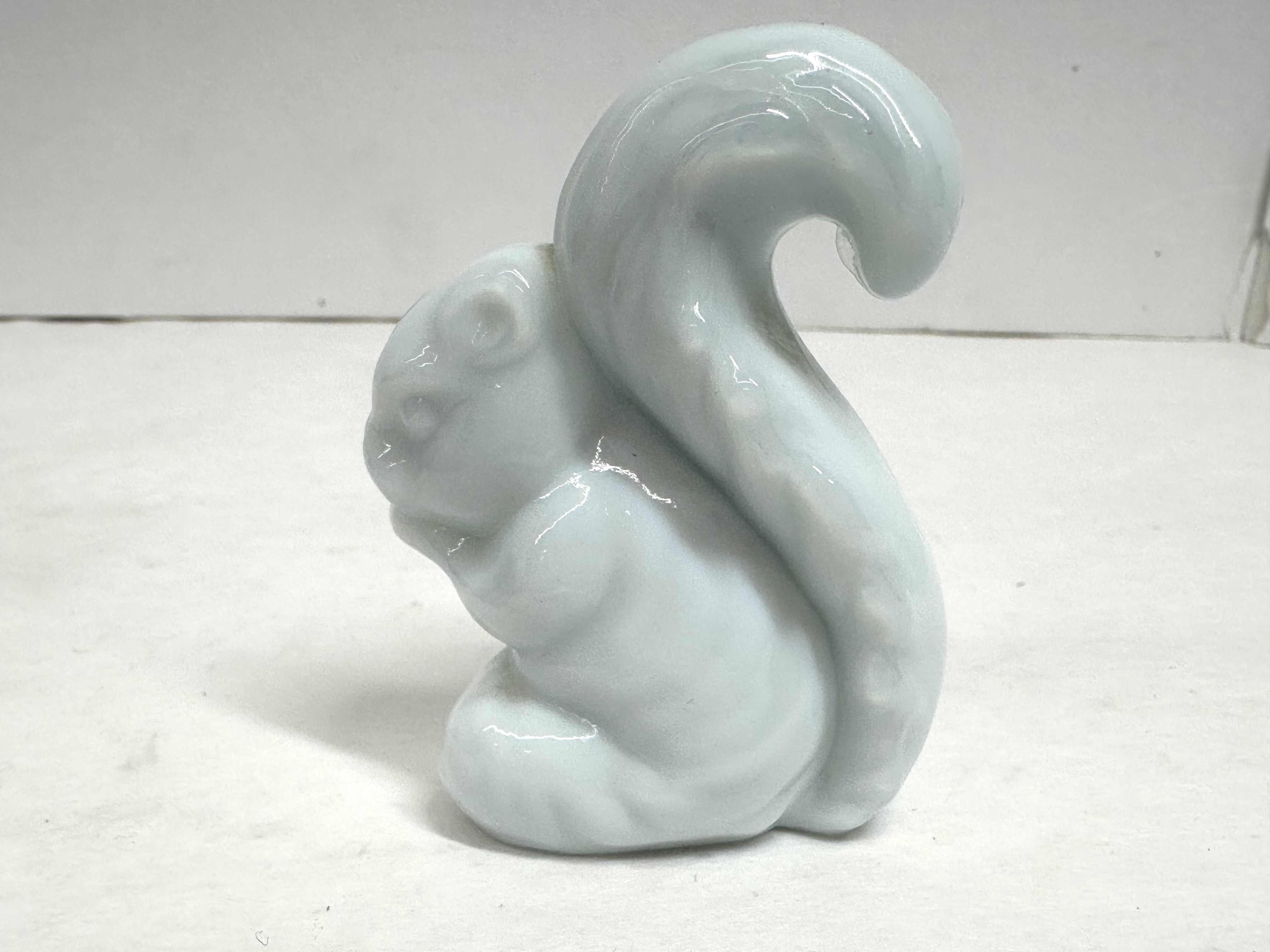 BOYD MILK GLASS SQUIRREL, 20TH CENTURY