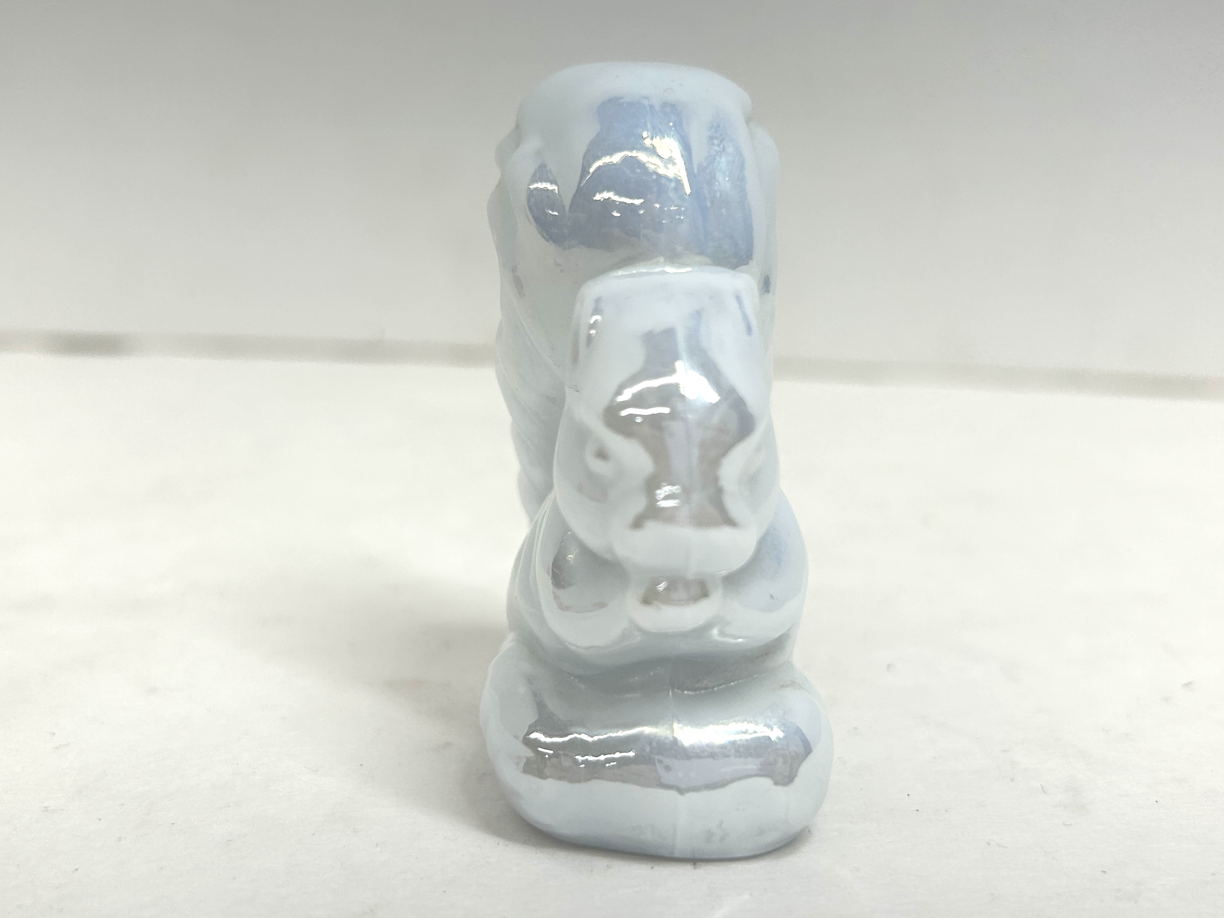 WHITE IRIDESCENT BOYD SQUIRREL