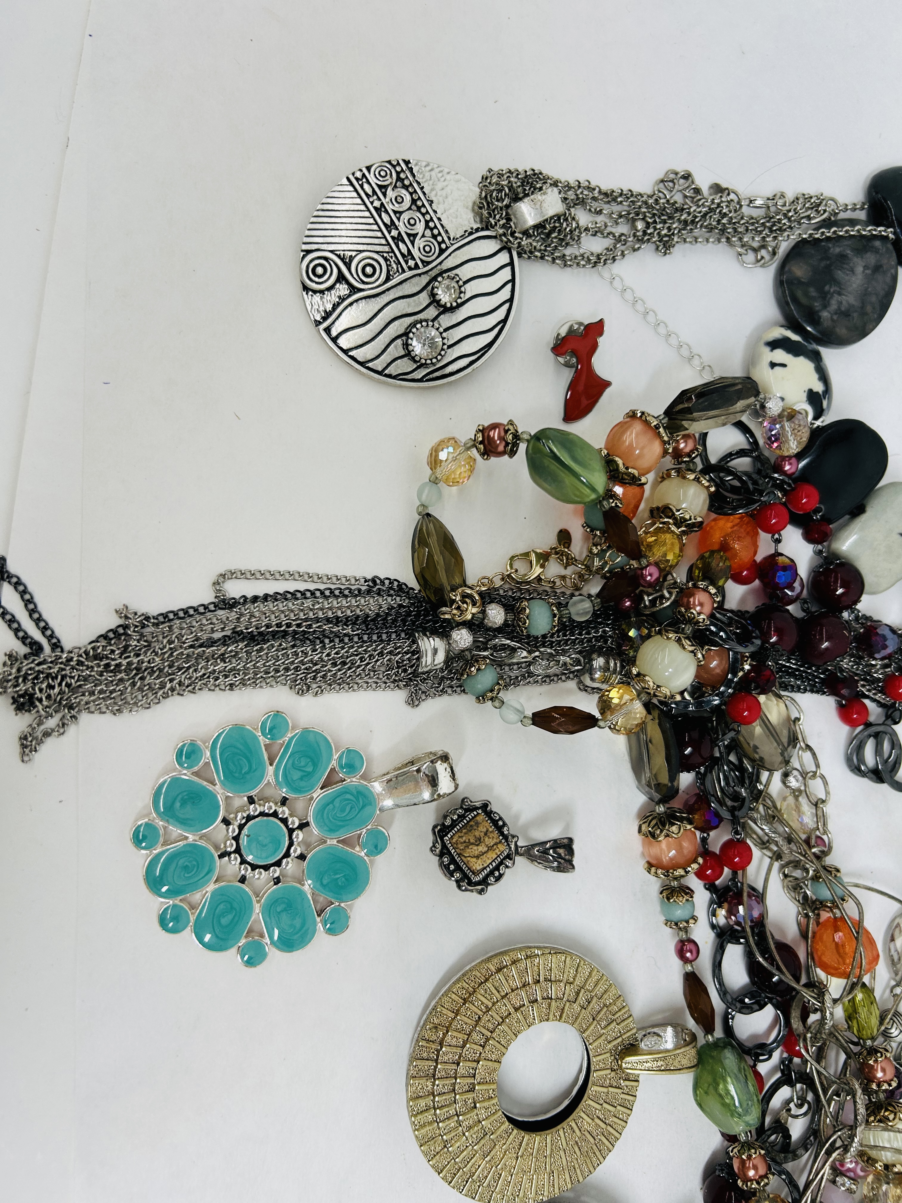 CHICO'S AND MIXED MEDIA JEWELRY, MODERN