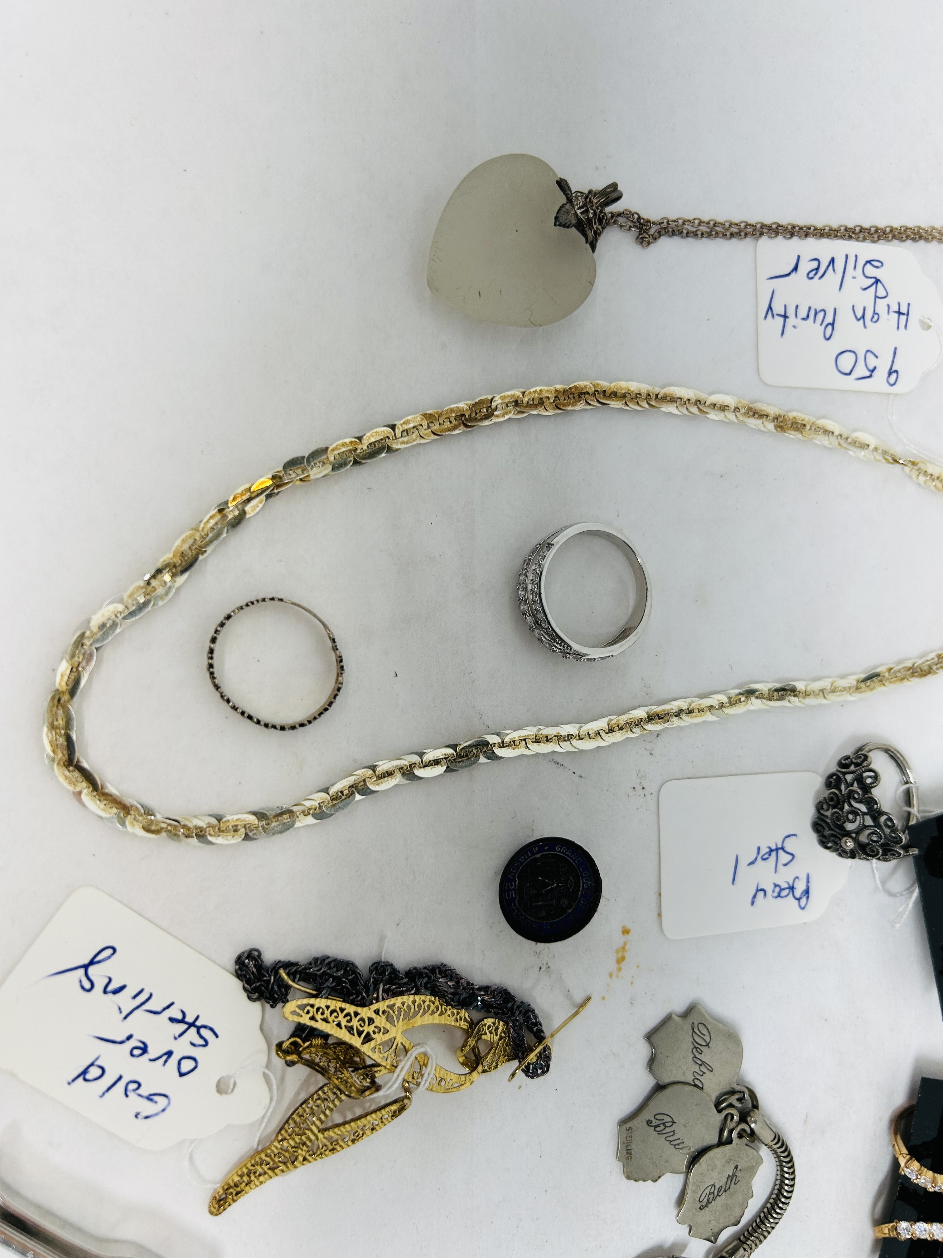 COLLECTION OF STERLING AND COSTUME JEWELRY