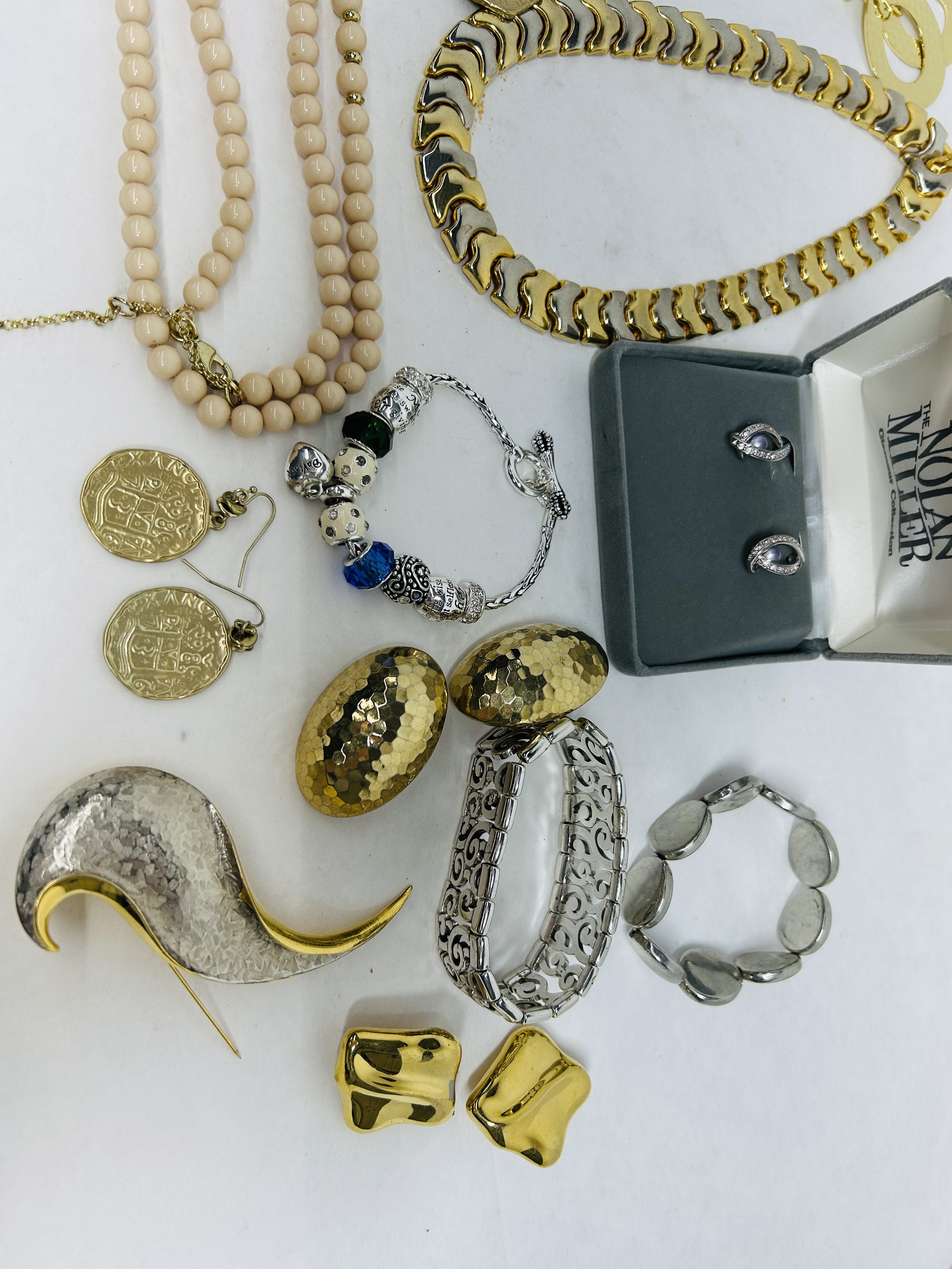 SIGNED ASSORTED COSTUME JEWELRY, CONTEMPORARY